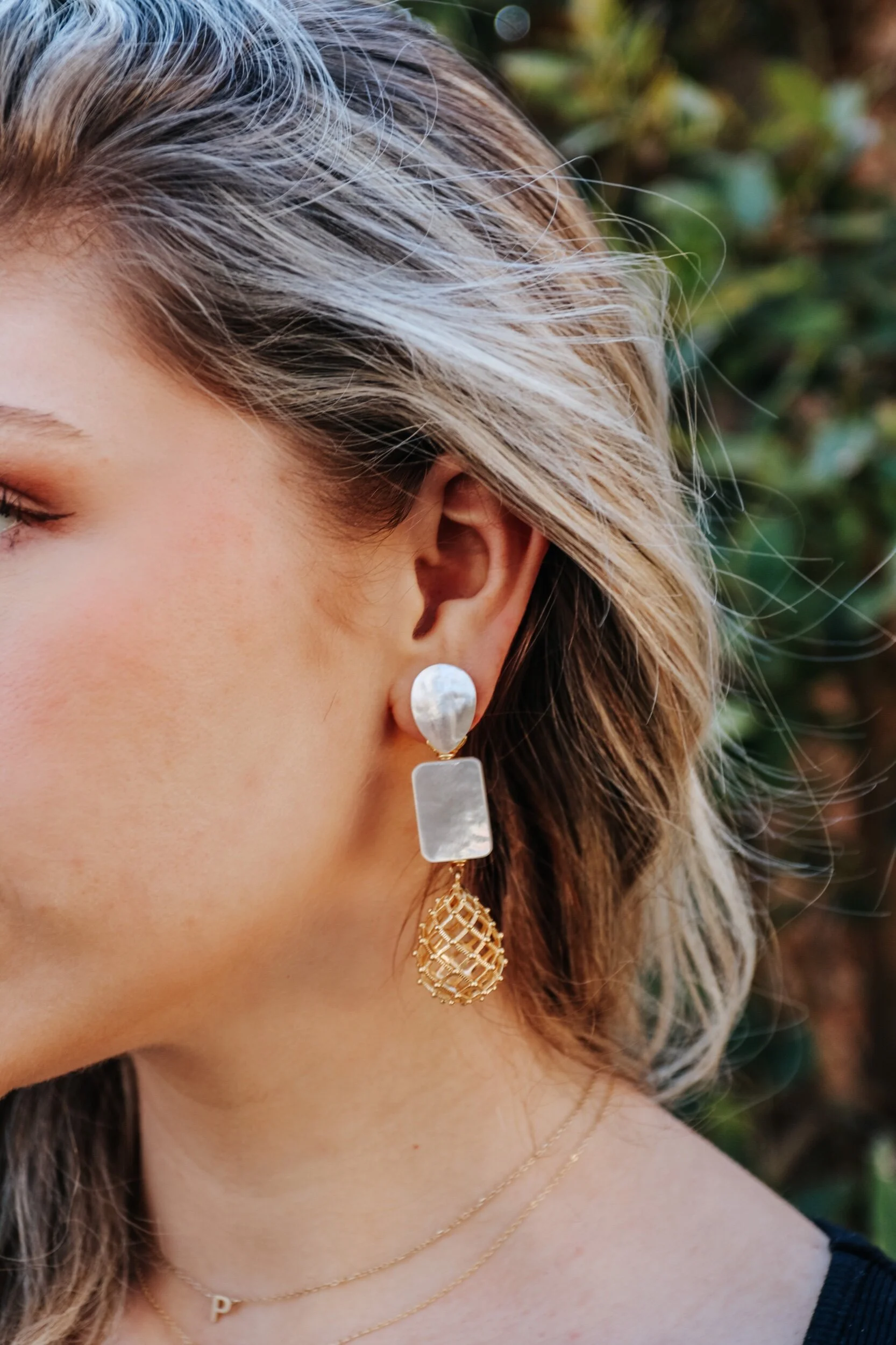 DAFEBFA1-876F-4AD7-AC78-D4333A3F7039