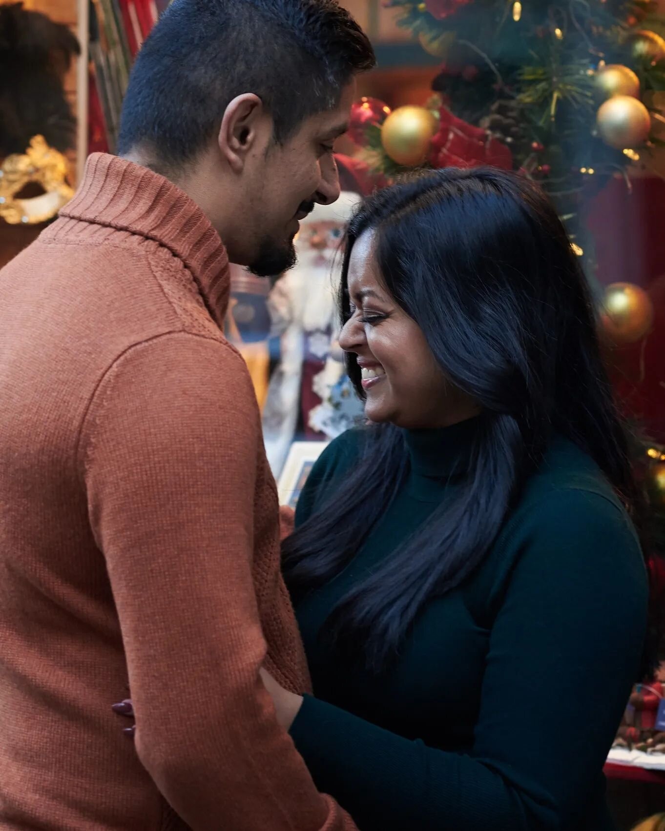 Probably asked him to whisper something sexy lol. 

#weddingphotographer #montrealweddingphotographer #oldportmtl #couplephotoshoot #wintercouplesession #tamilweddingphotographer