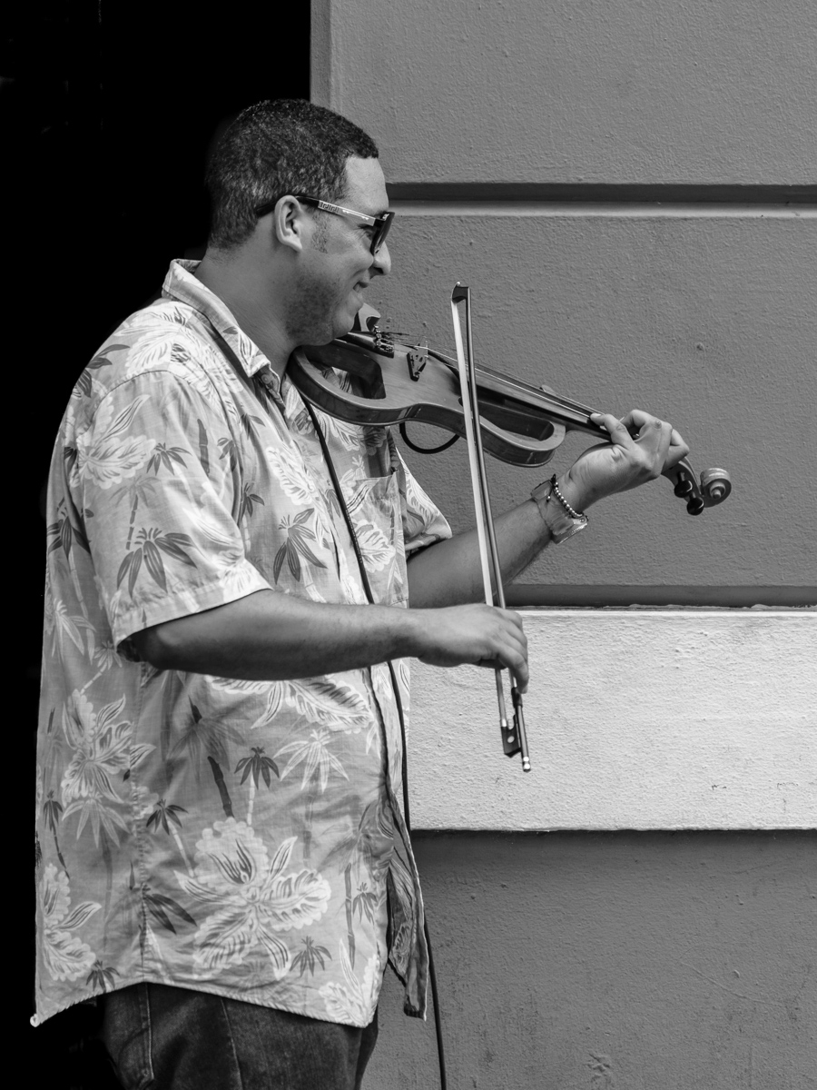 Electric violin street musician