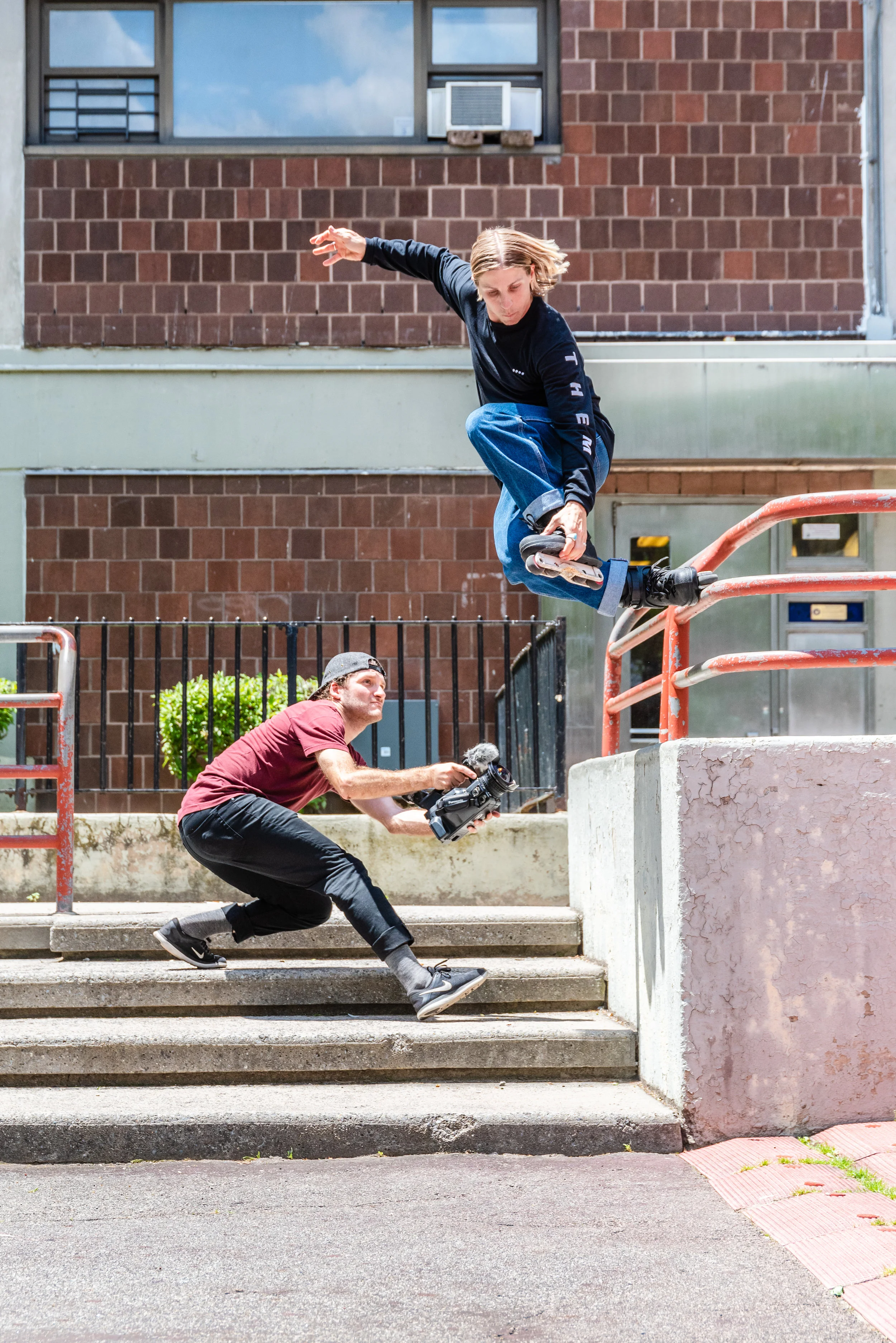 Alex Broskow/Mike Torres-camera
