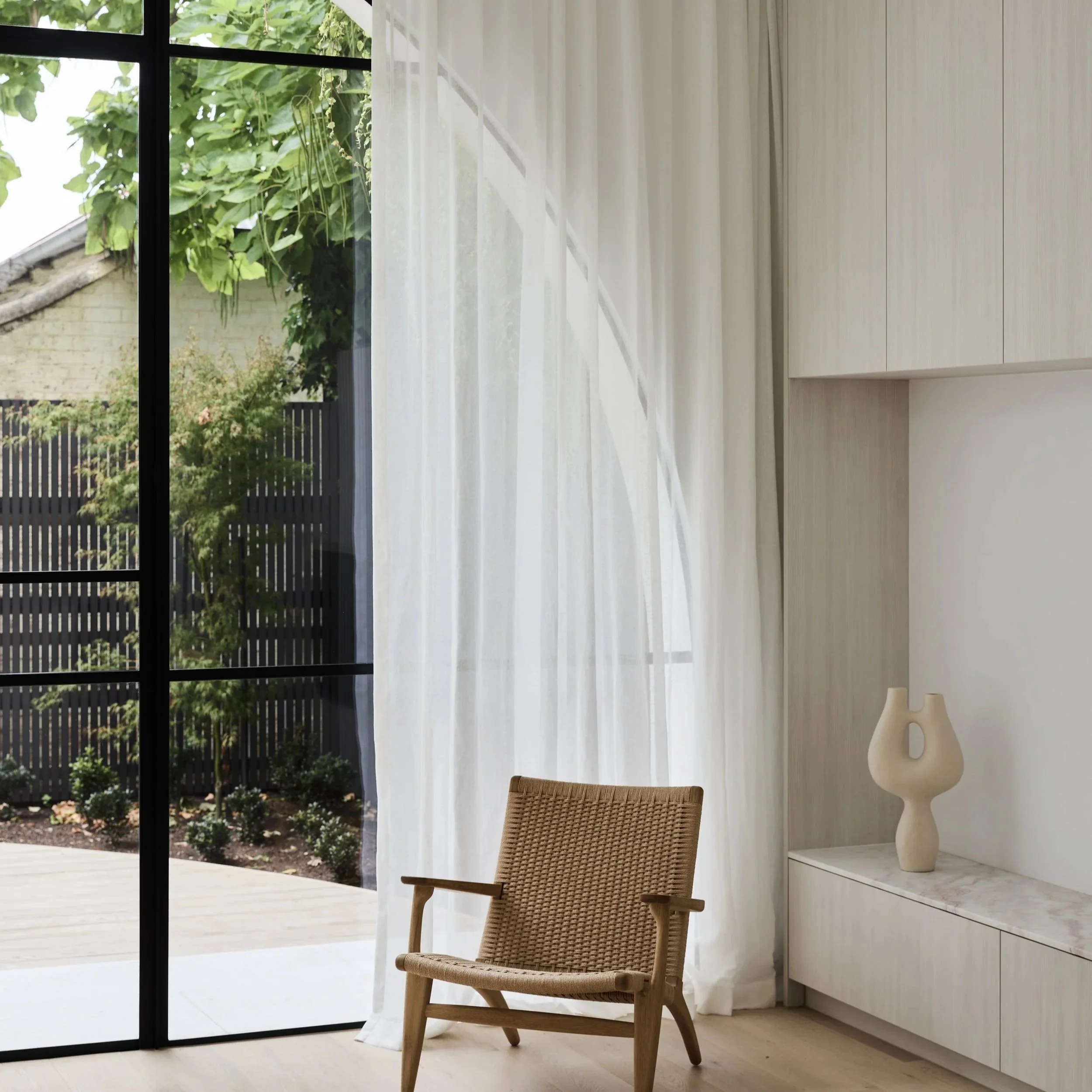 Fawkner_St_3270.jpg