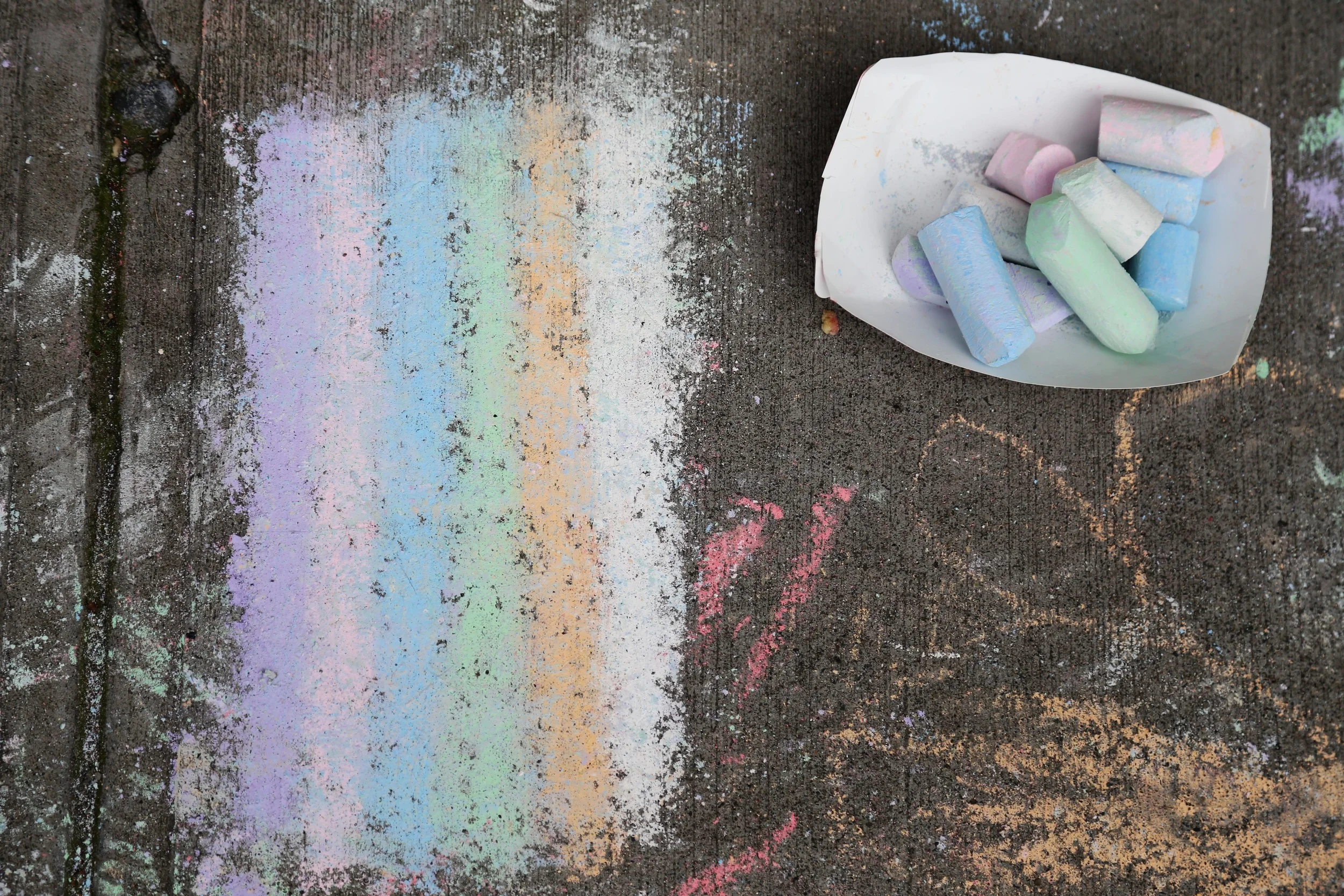 It isn't an Easter party without sidewalk chalk.&nbsp;