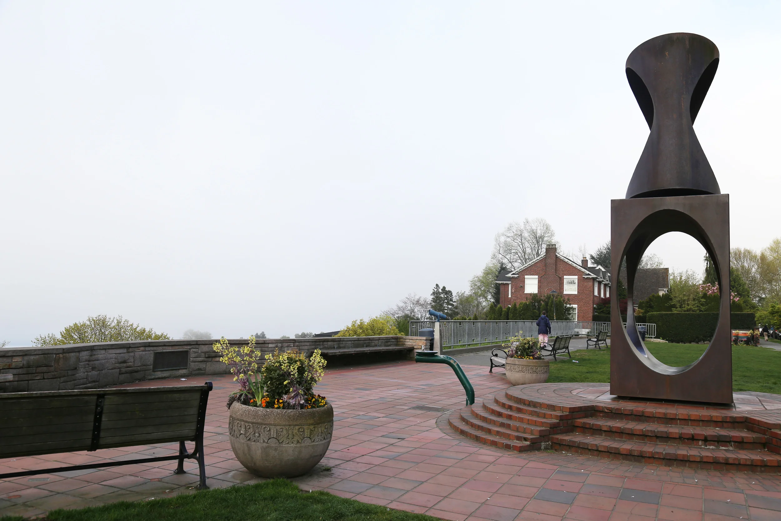 The park might be small, but there is plenty of room for everyone to enjoy the view!
