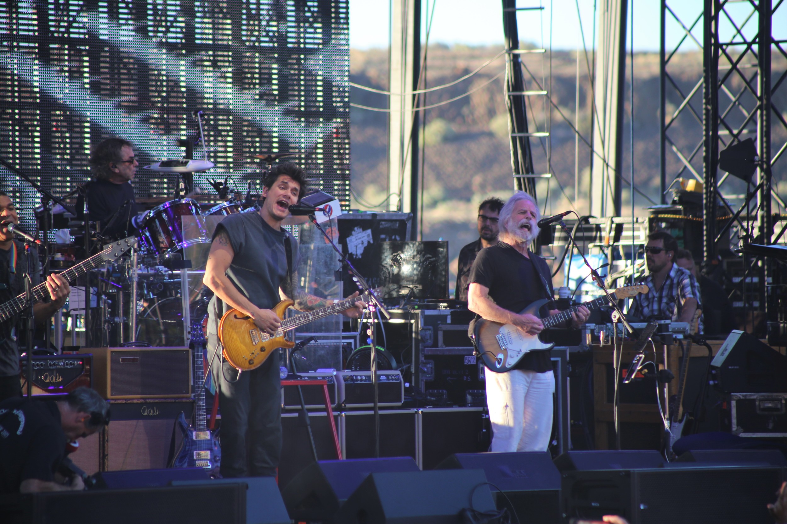 John Mayer and Bob Weir crushing it at Dead and Co.