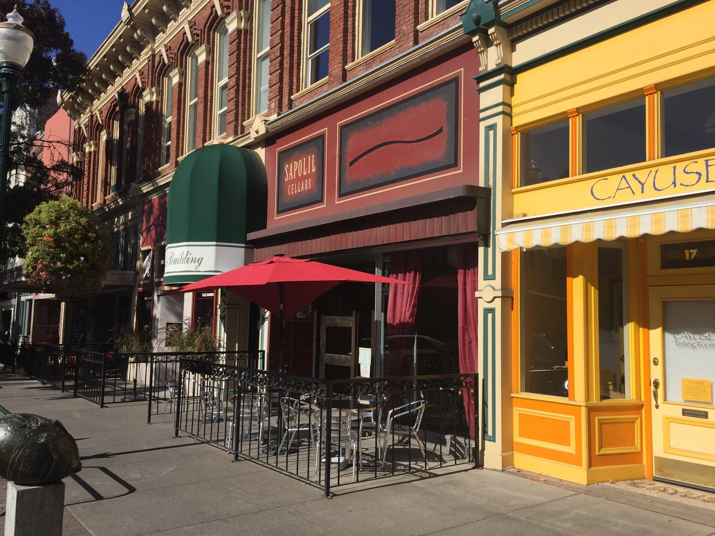 Many tasting rooms line the streets of downtown Walla Walla and make for a great afternoon stroll.