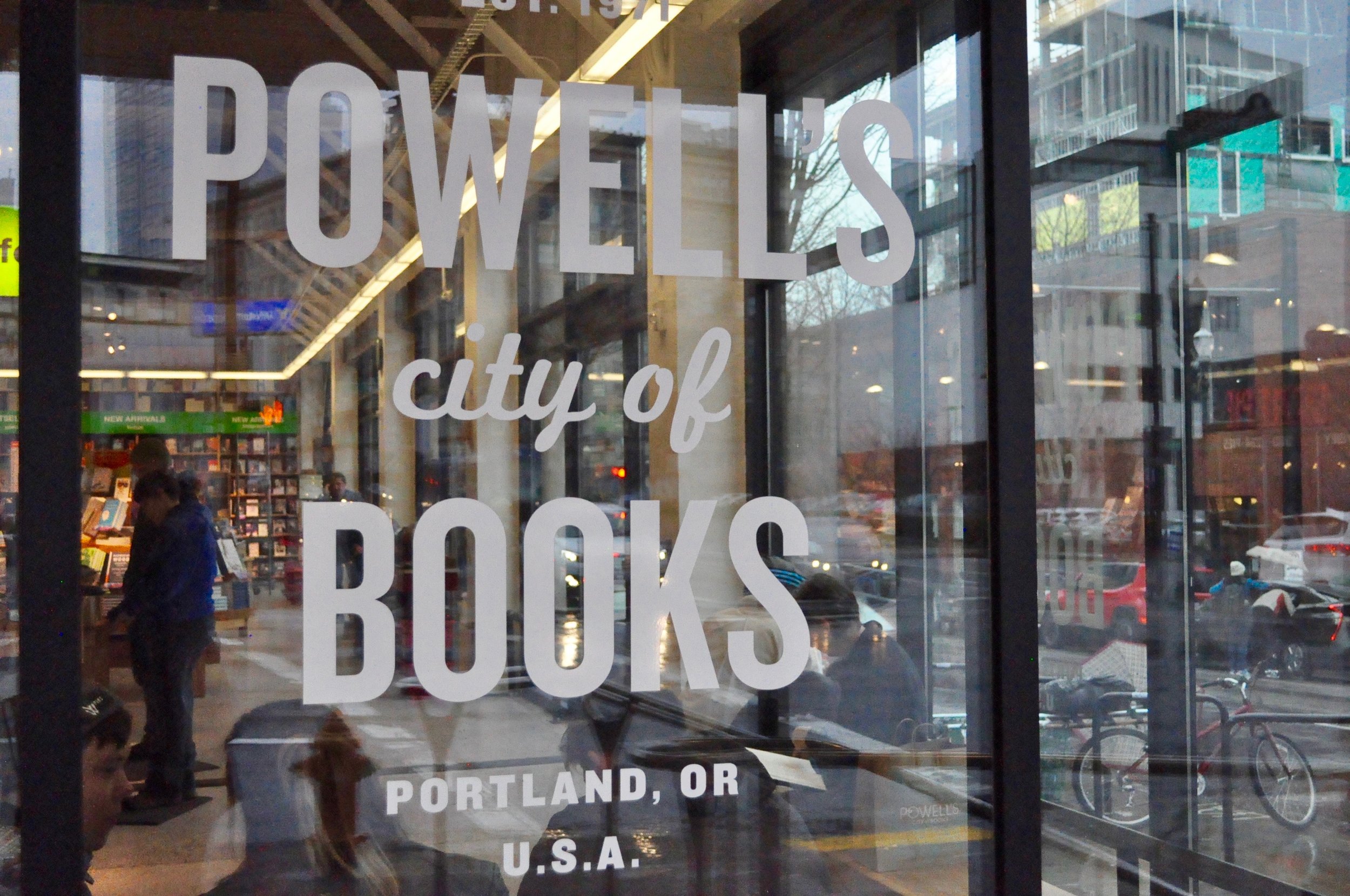 powell's bookstore in portland