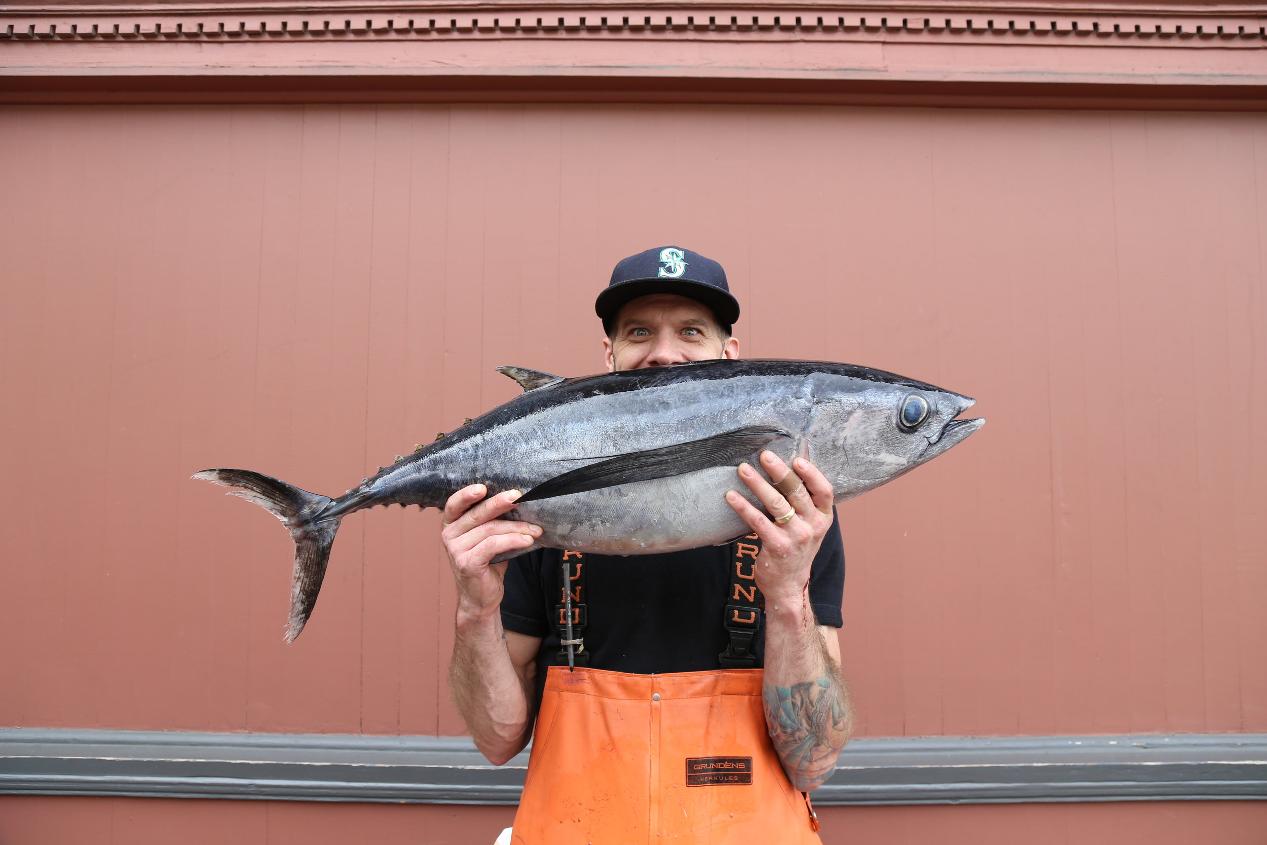 Seattle Gems: Pike Place Fish Market — Rain or Shine Guides