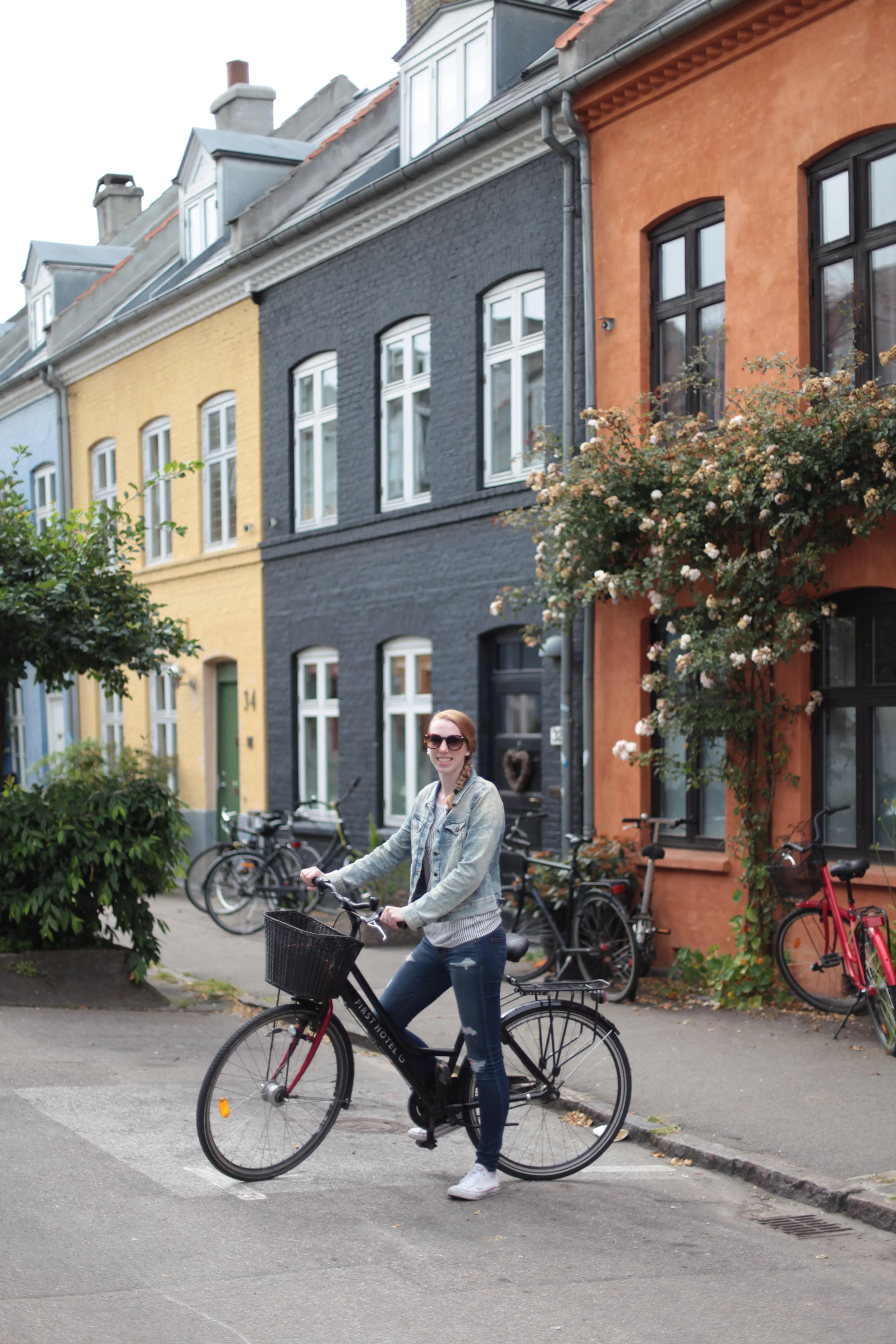  I am Brianna Huxtable, currently a Sr. User Experience Designer at SAP. A passionate UX designer with a keen desire at understanding users needs and business problems. Expertise in creating experiences that delight users in even the simplest way. Co