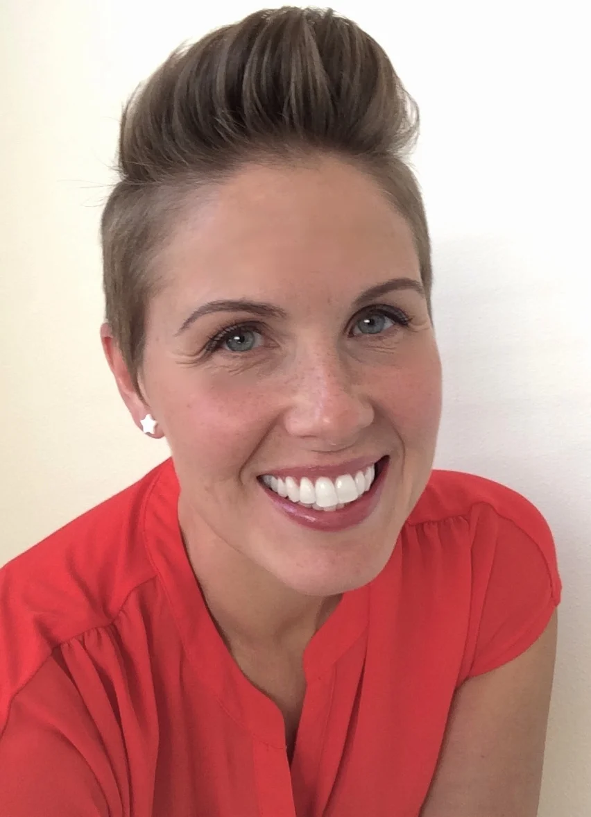 Janice Hughes is an award-winning B2B marketing writer and business coach for freelancers. She specializes in content marketing and copywriting for the tech space.