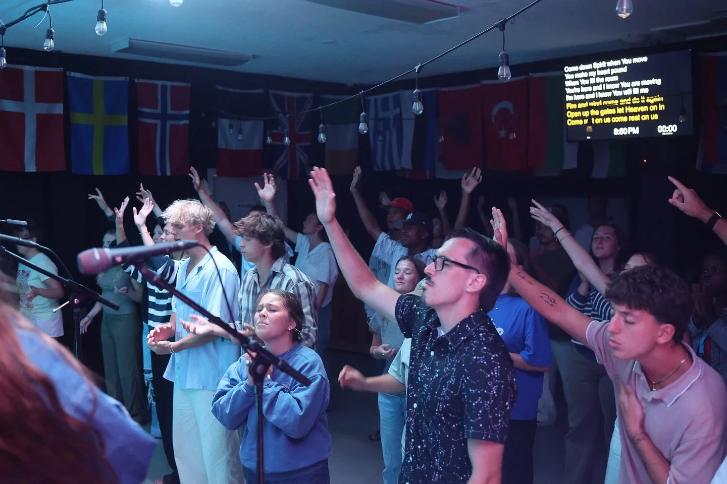 Join us for church TONIGHT! Come and engage in an evening of worship, fellowship, and the word. 
See you there!

Saturdays | 7:15pm | 54 Ohai St. Wahiawa, Hawaii