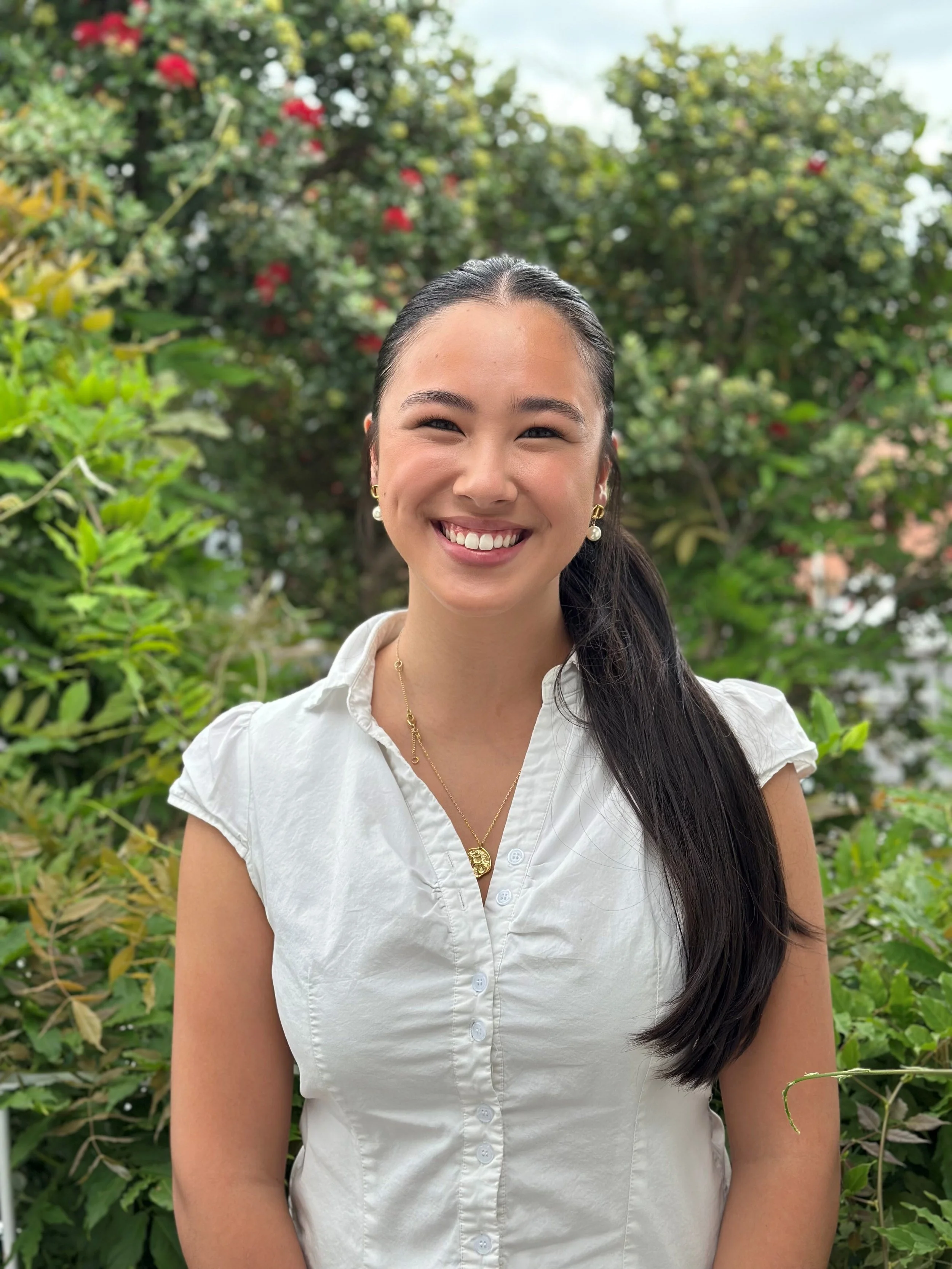 friendly receptionist mia buckland