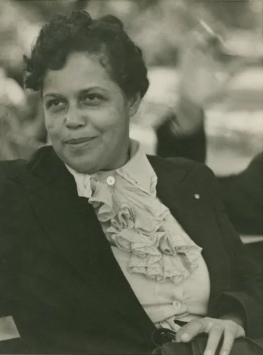 bennett_gwendolyn_2.jpg