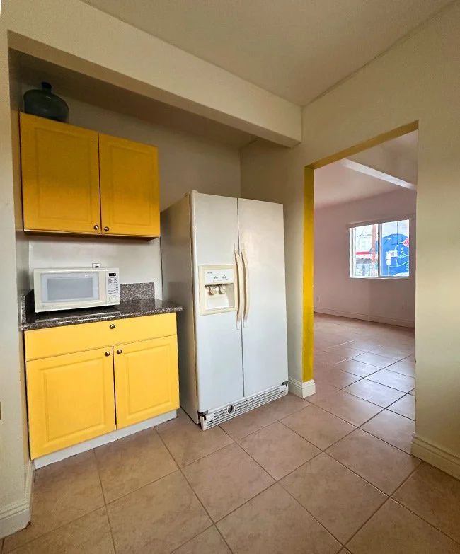 kitchen-2.jpg