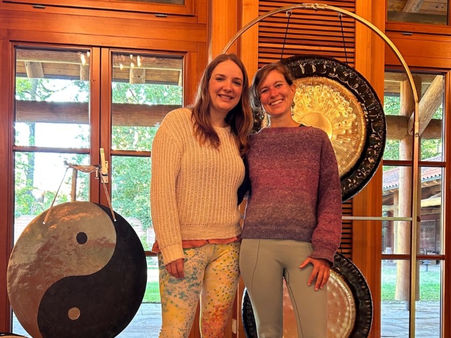 NEW! • 11.05.2025 19:00 Luminous Rest: Yin Yoga & Klang bei Vollmond im Studio Körperklang Friedrichshain