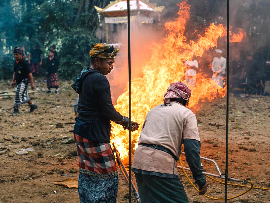 Photo Essay: A Traditional Balinese Cremation in Ubud
