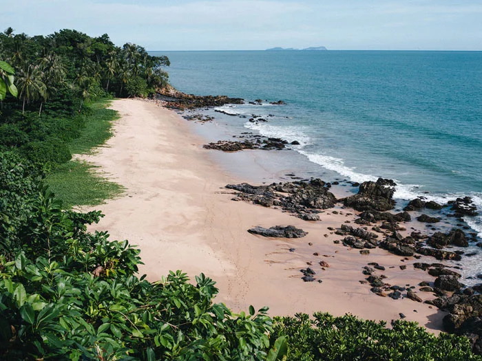 The Hidden Beaches of Koh Lanta: Where Days Turn Into Weeks