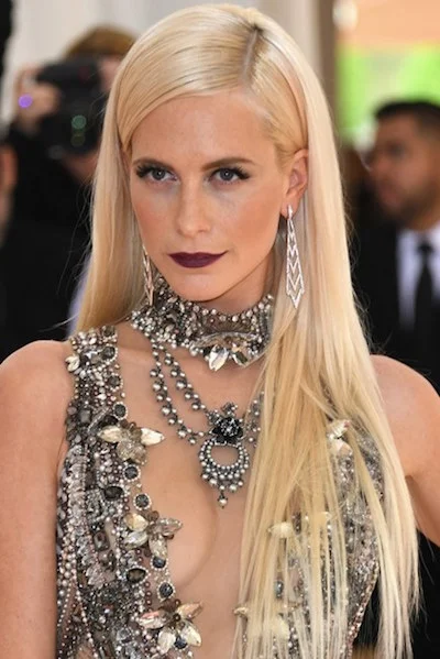 Poppy's rocker-meets-regal hollywood makeup look