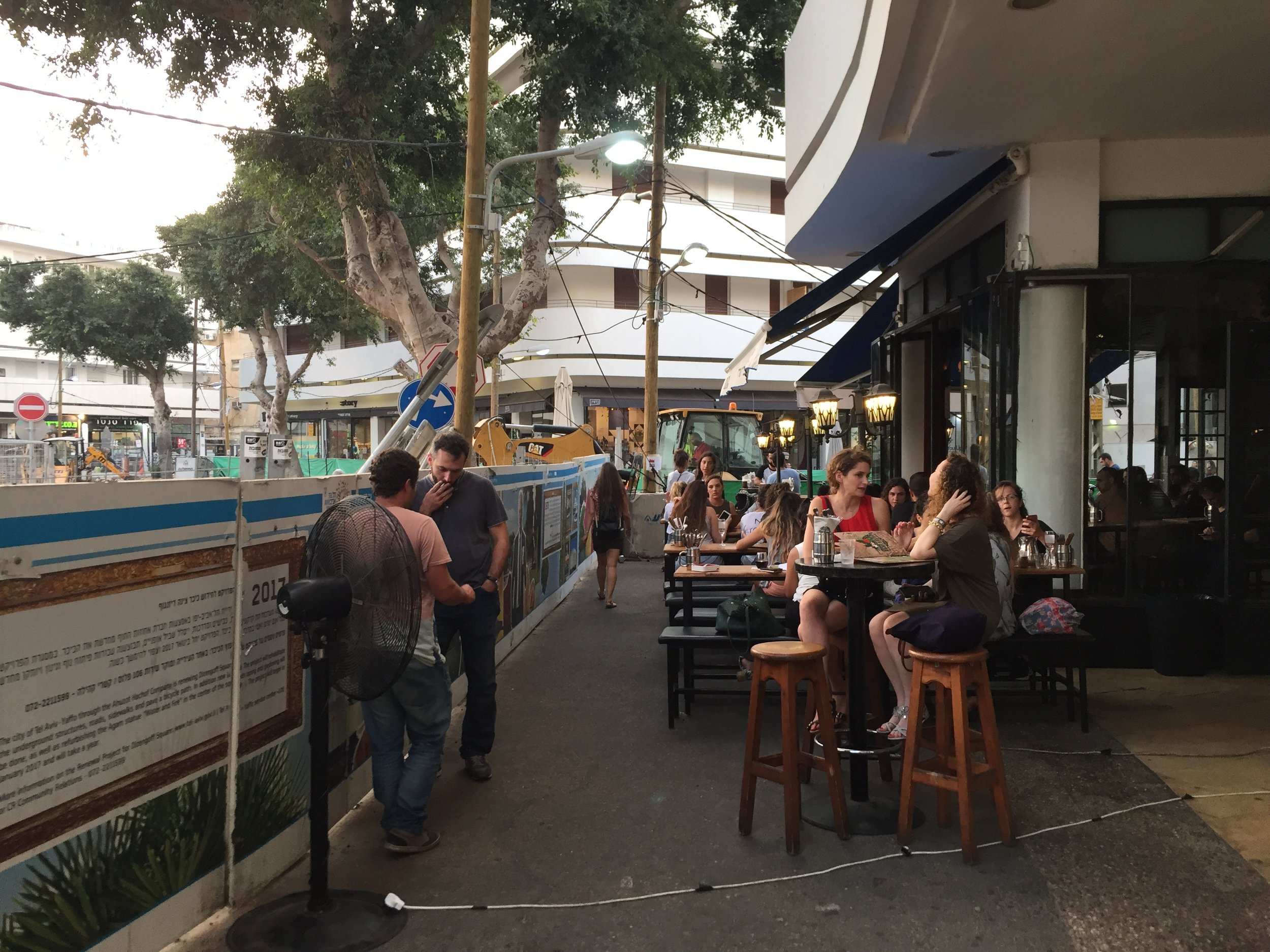 Reconciling tourism and urban renewal