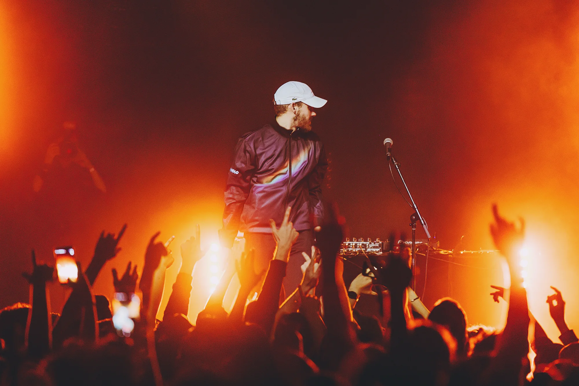 SAN HOLO