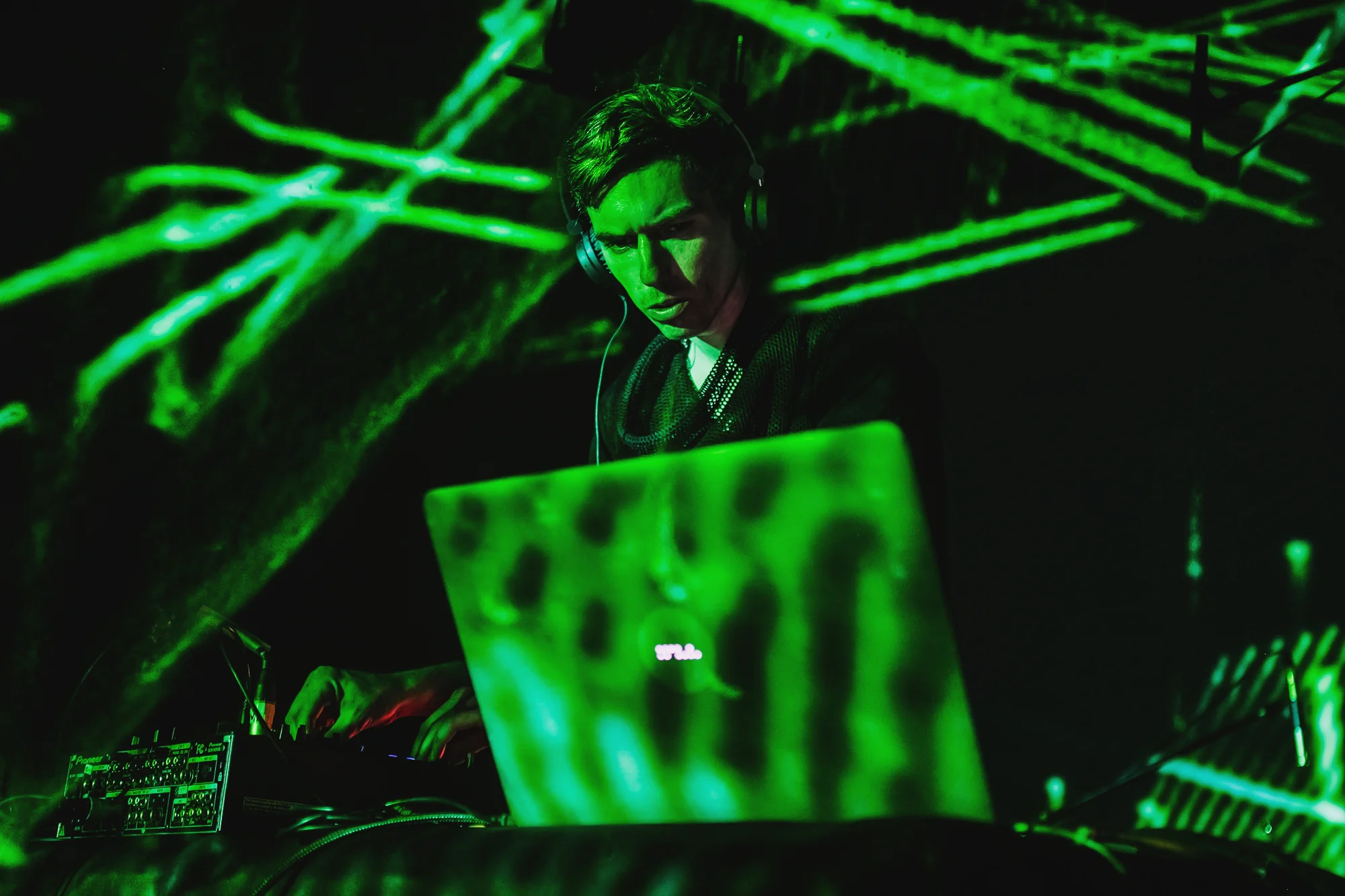 TYCHO-BEST-BEFORE-METRO-4.jpg