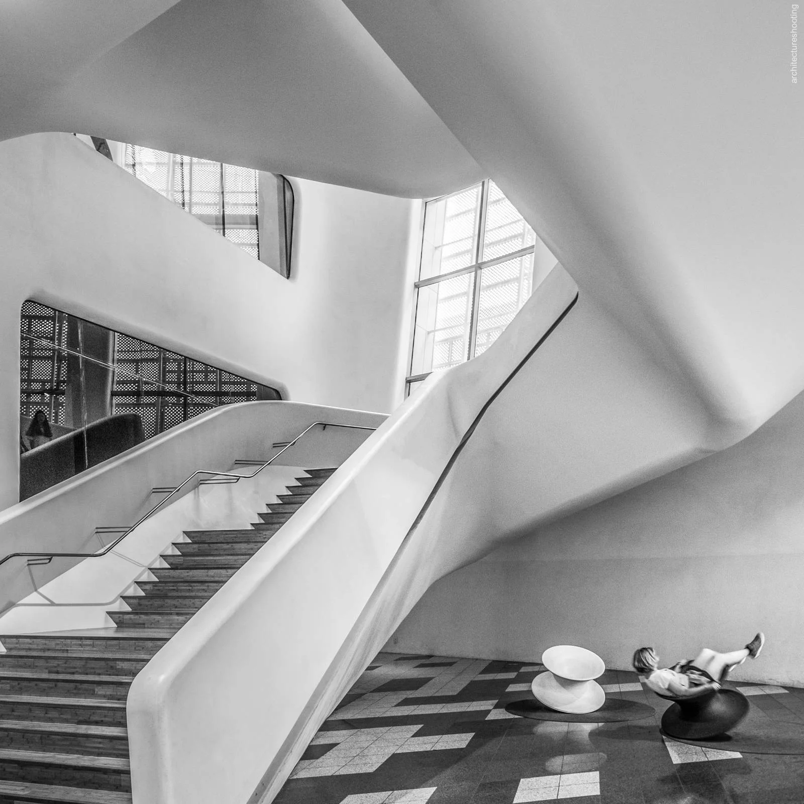 Dongdaemun Design Plaza, Seoul - Zaha Hadid