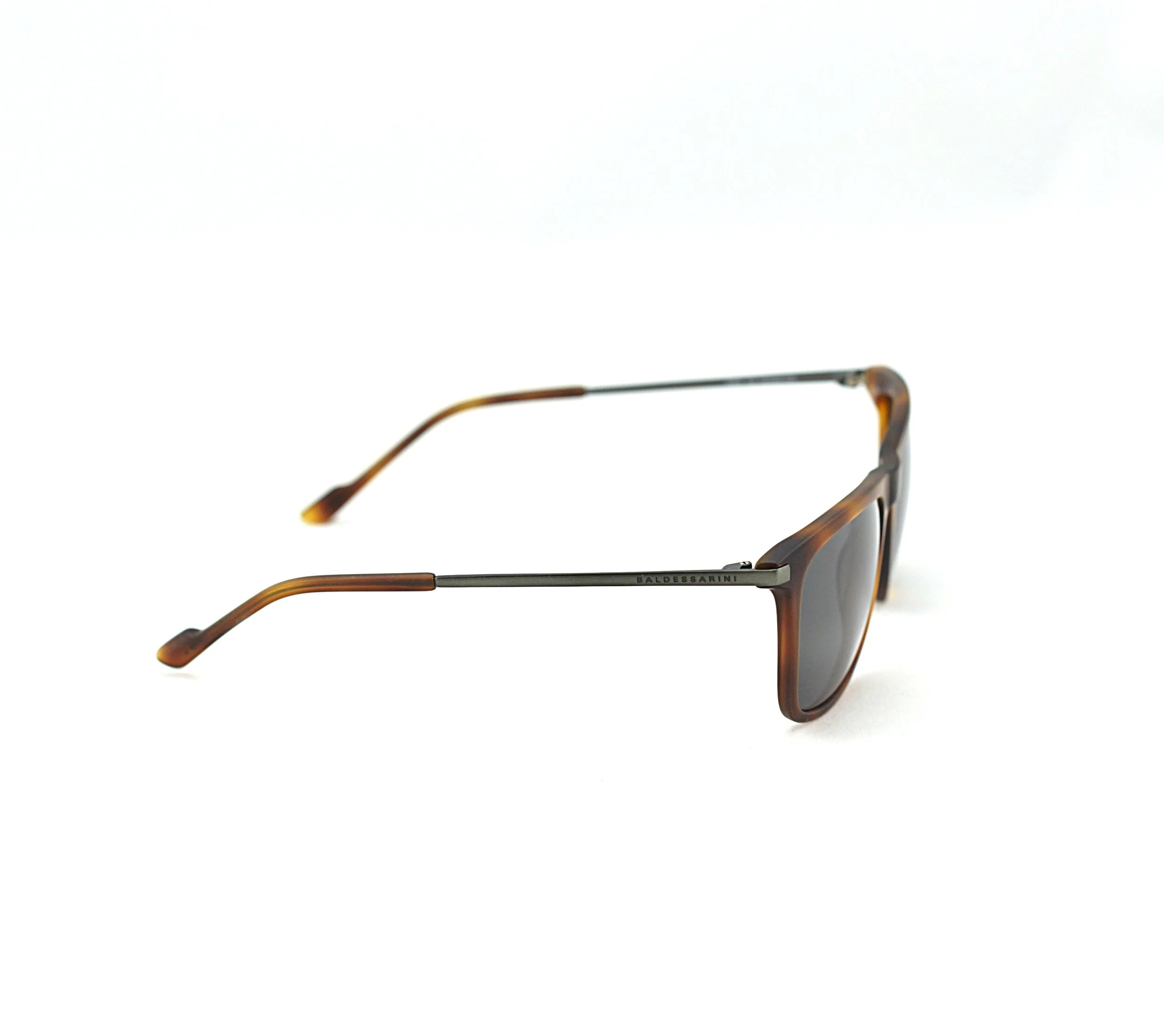 Baldessarini 2005 c2 54-20 Seite.jpg