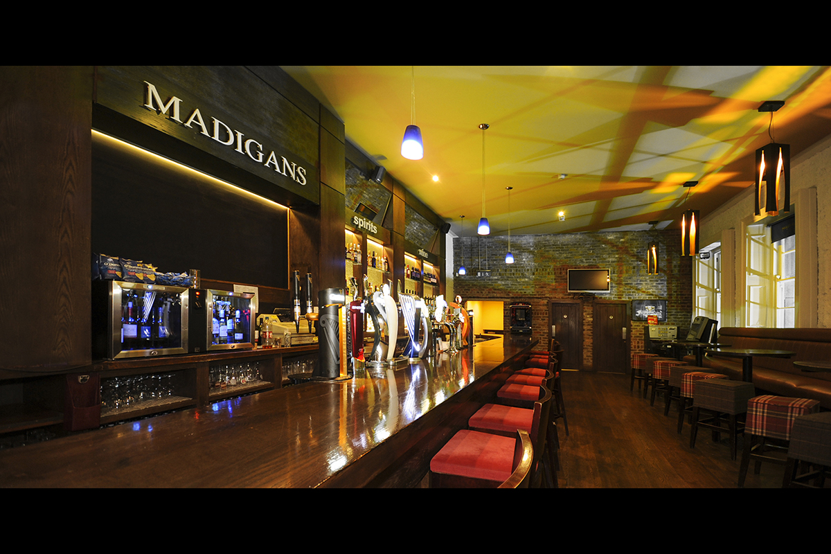 4 Madigans Connolly Station (Main Bar) © 2015 Mick Langan 002.jpg