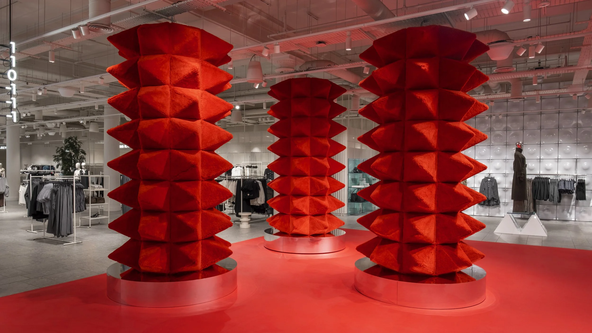 K2_H&M_RegentStreet_002.jpg