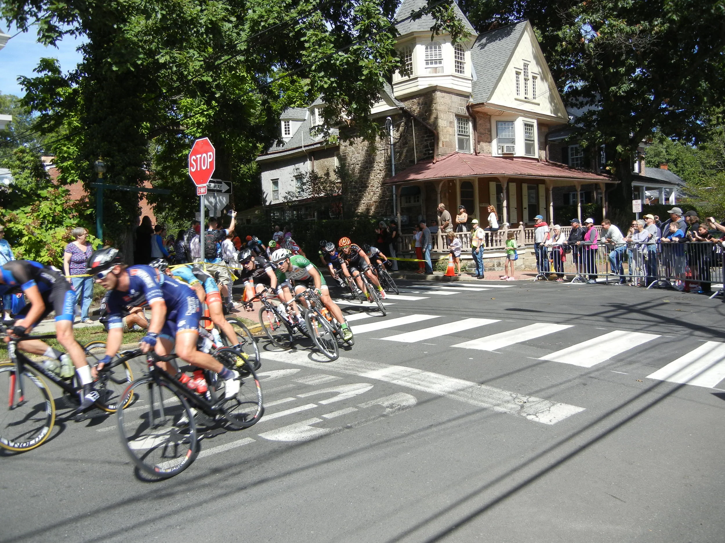 The 2014 edition saw sunny skies that allowed the Pine Street turn to be taken a full speed.