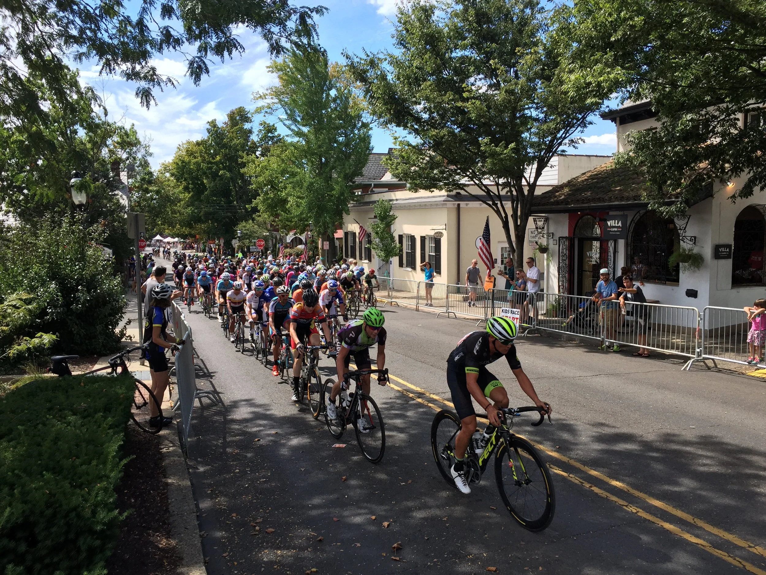 T he second lap of the men's race saw a Kelley Benefits Strategies/ LSV Elite Team ride off the front. The next lap would see new leaders. Chris Horner of Lupus Racing Team is the second rider in the picture (green helmet).