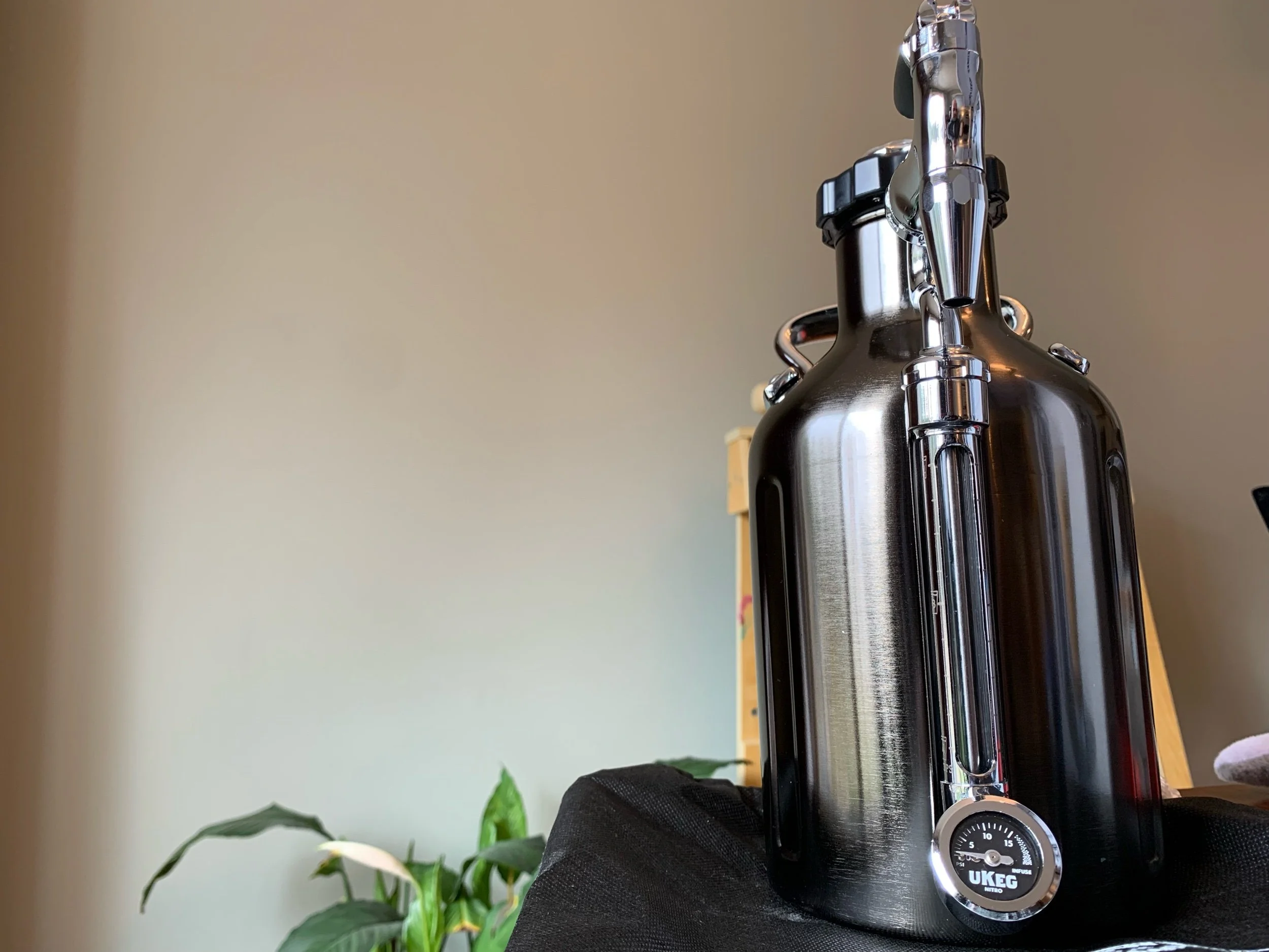 Review: Growlerwerks uKeg Nitro Cold Brew Coffee Maker