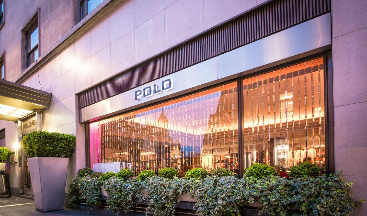 Review The Polo Bar & Tsukiji Sushi Restaurant, The Westbury Hotel