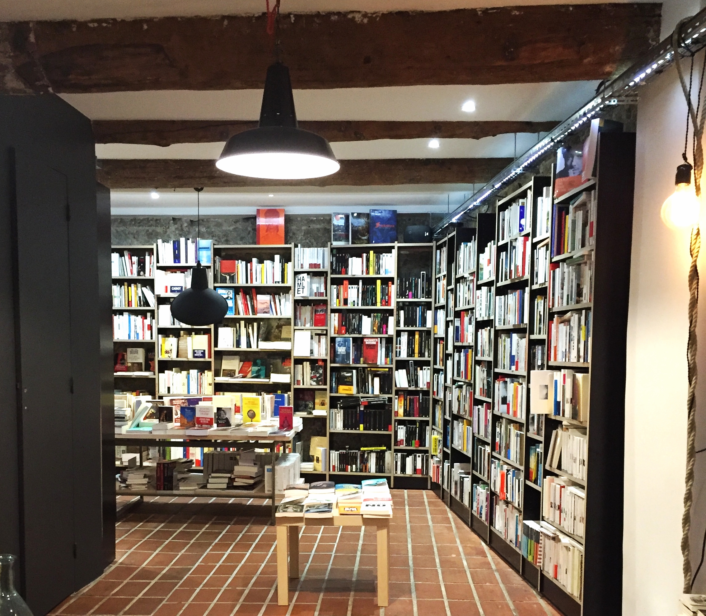 Nice bookshop - Nice Travel Blog
