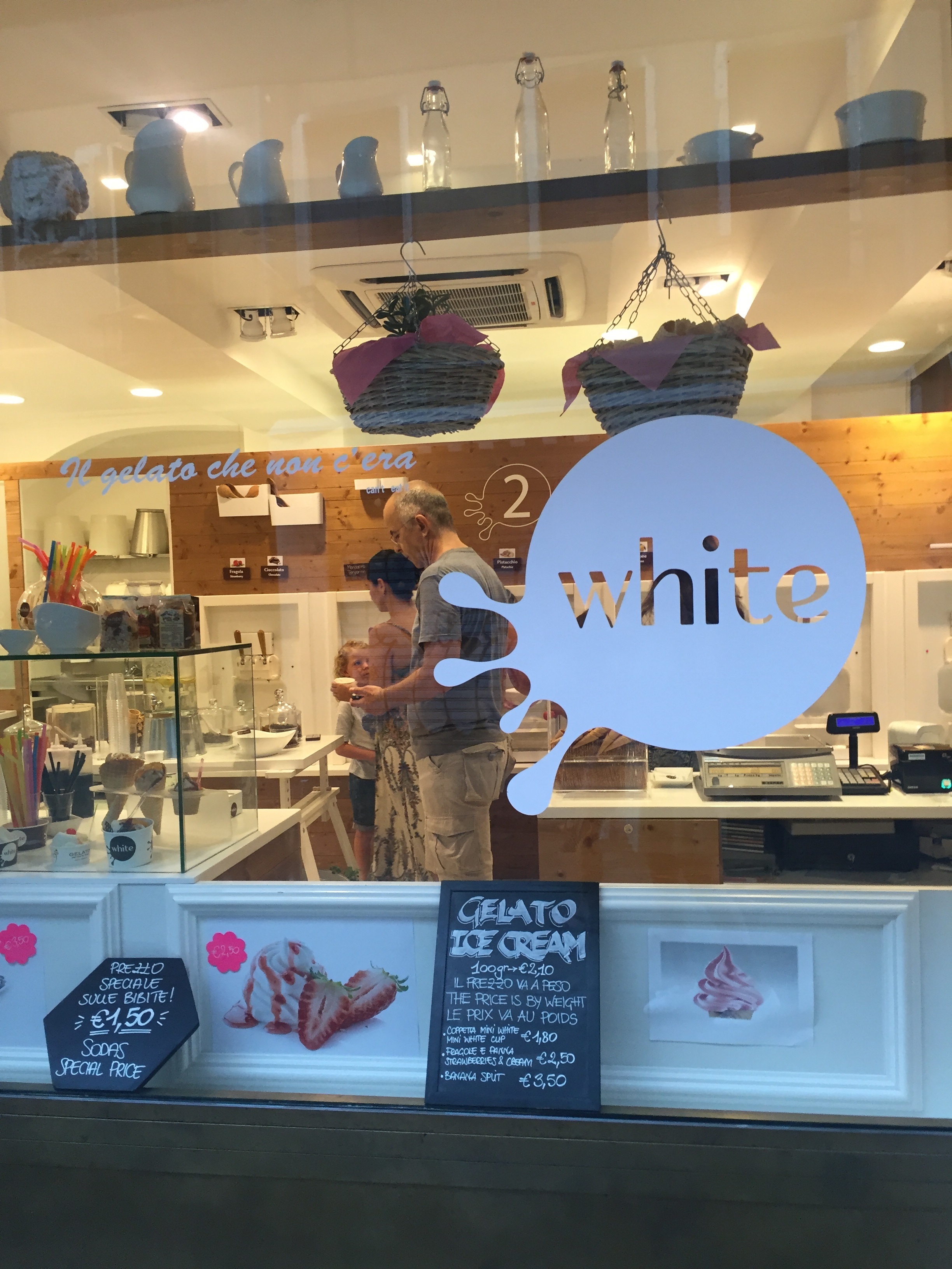 White gelato - Venice Travel Guide