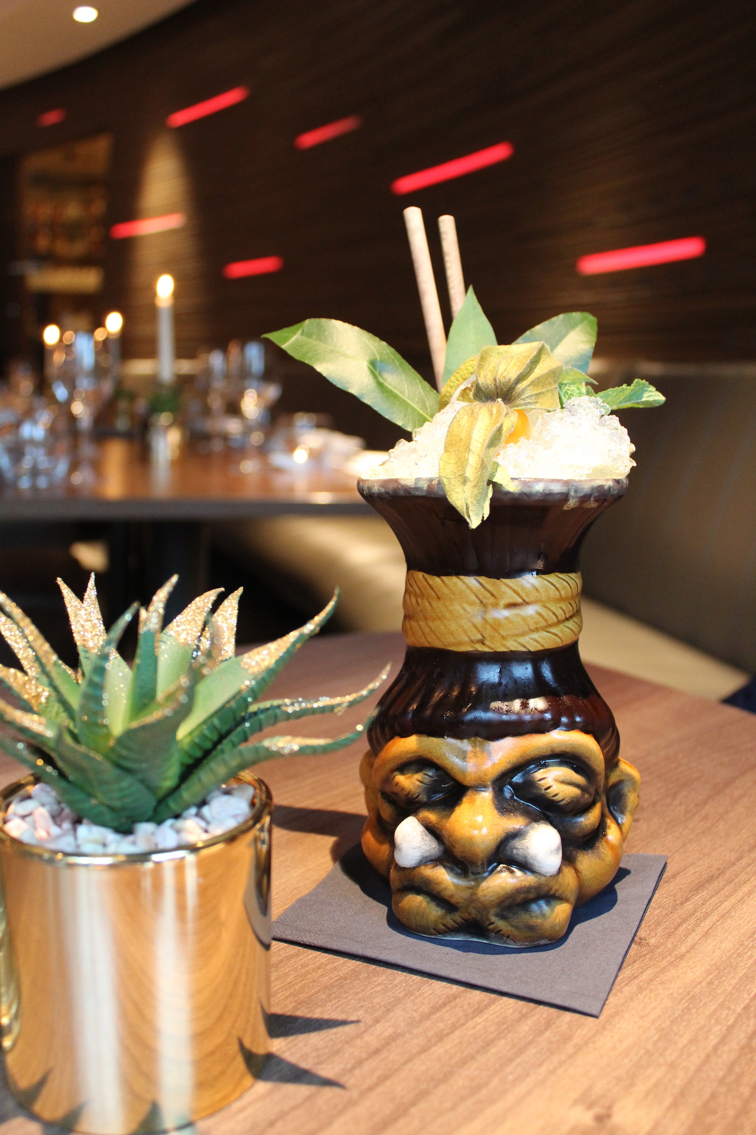 Cocktails at Eaton Square restaurant and bar review