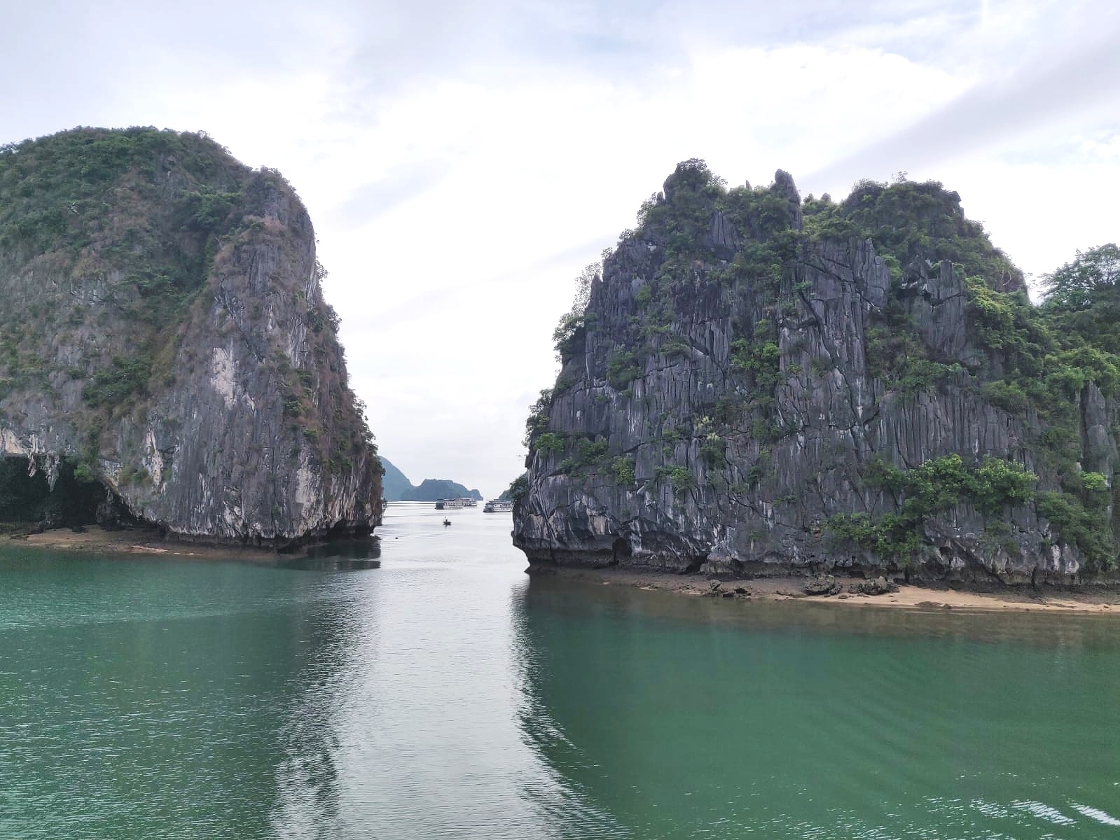 Ha Long Bay Bhaya Cruise Review