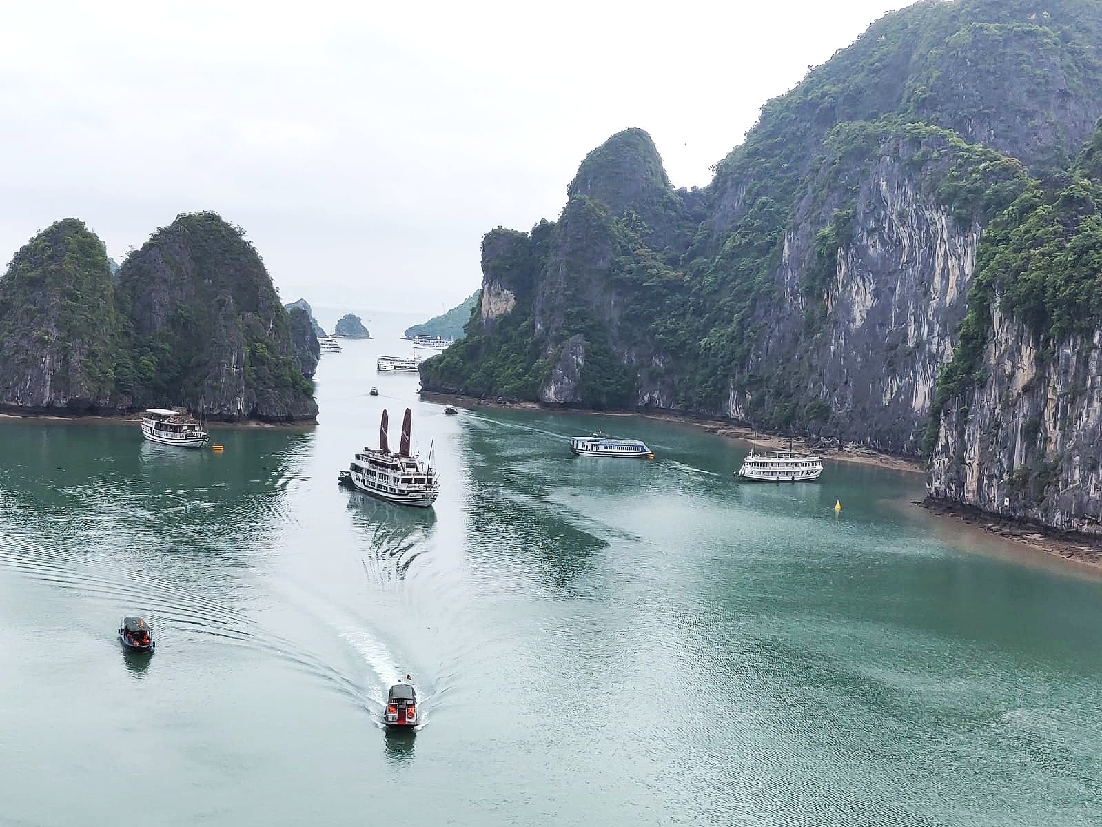 Ha Long Bay Bhaya Cruise Review