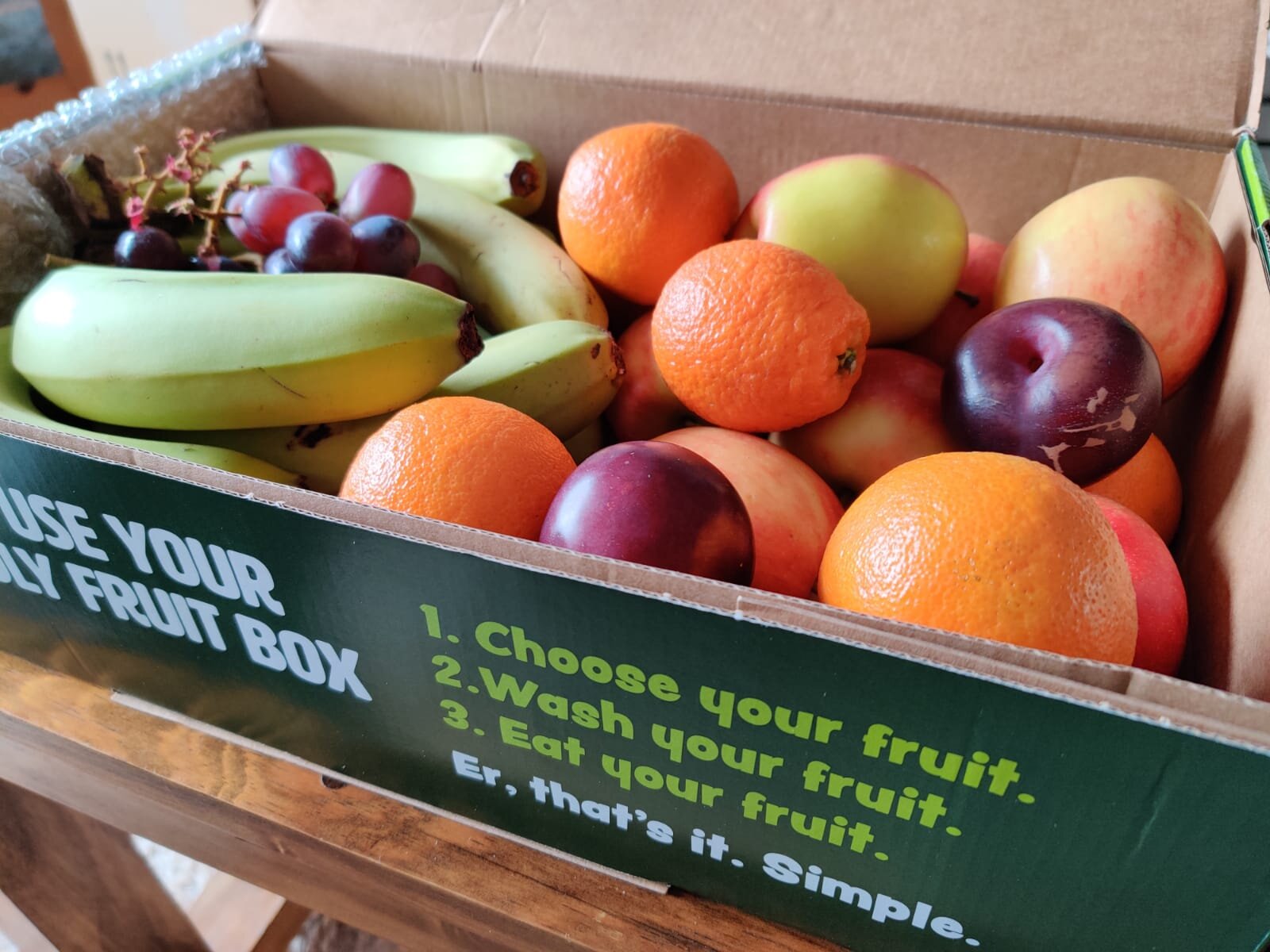 Friendly Fruit Box