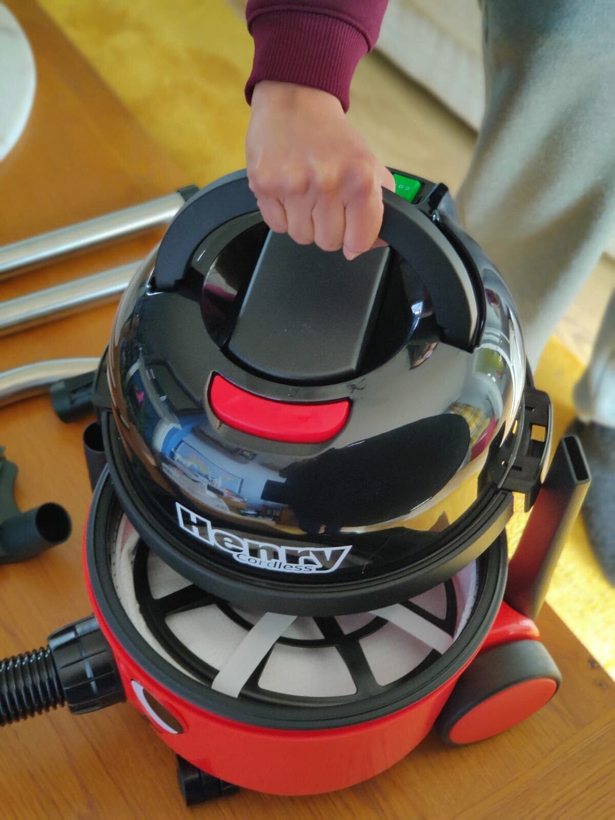 Henry Cordless Vacuum Review