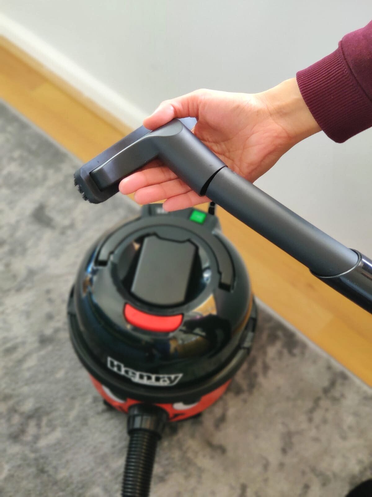 Henry Cordless Vacuum Review