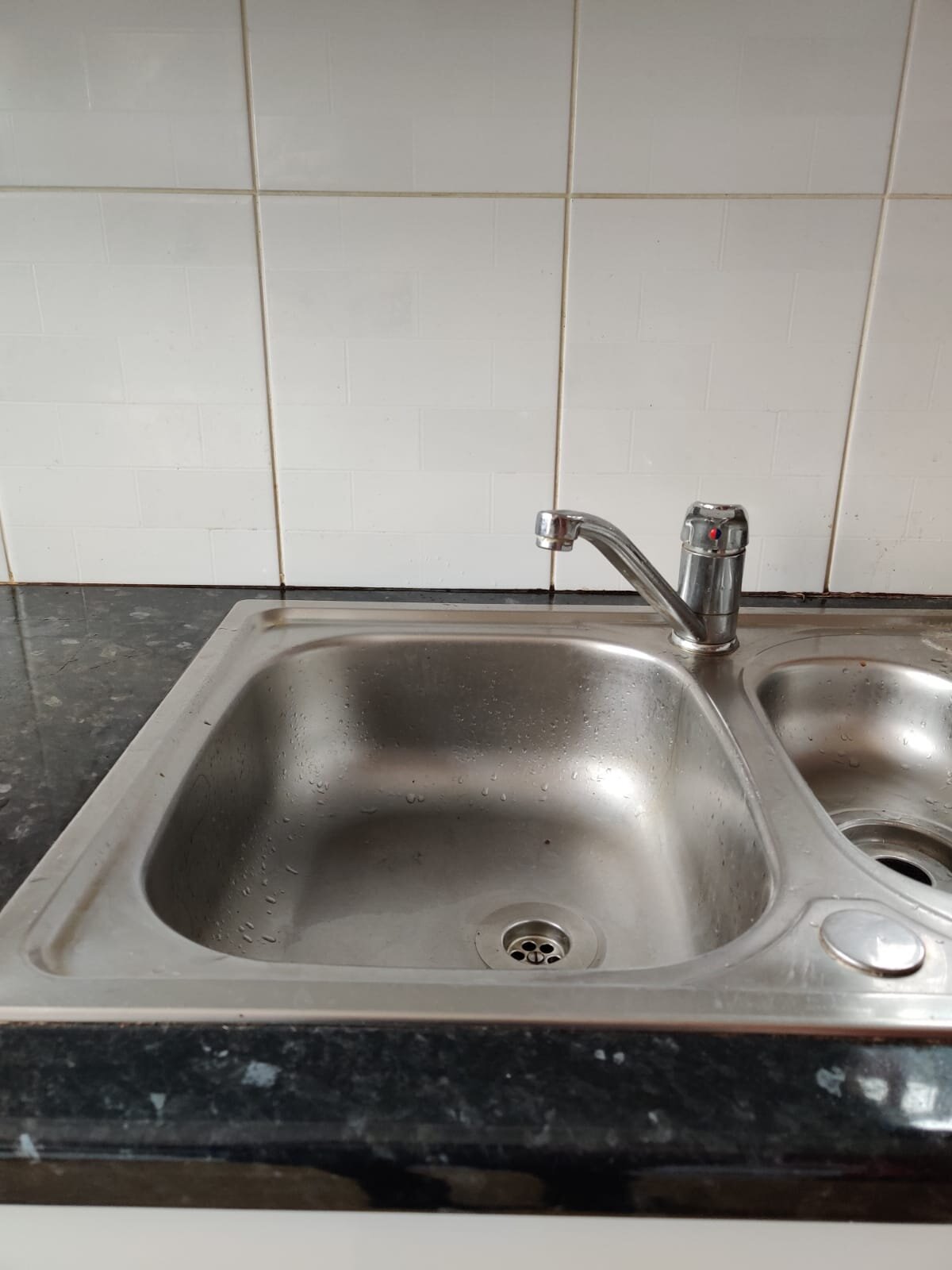 Qettle boiling water tap installation