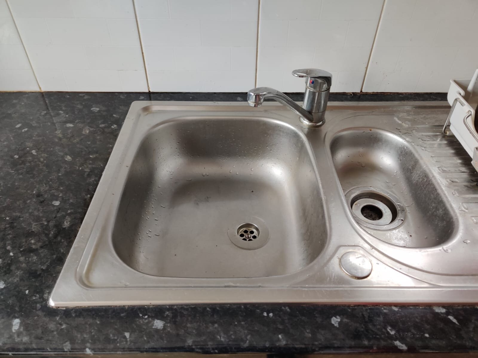 Qettle boiling water tap installation