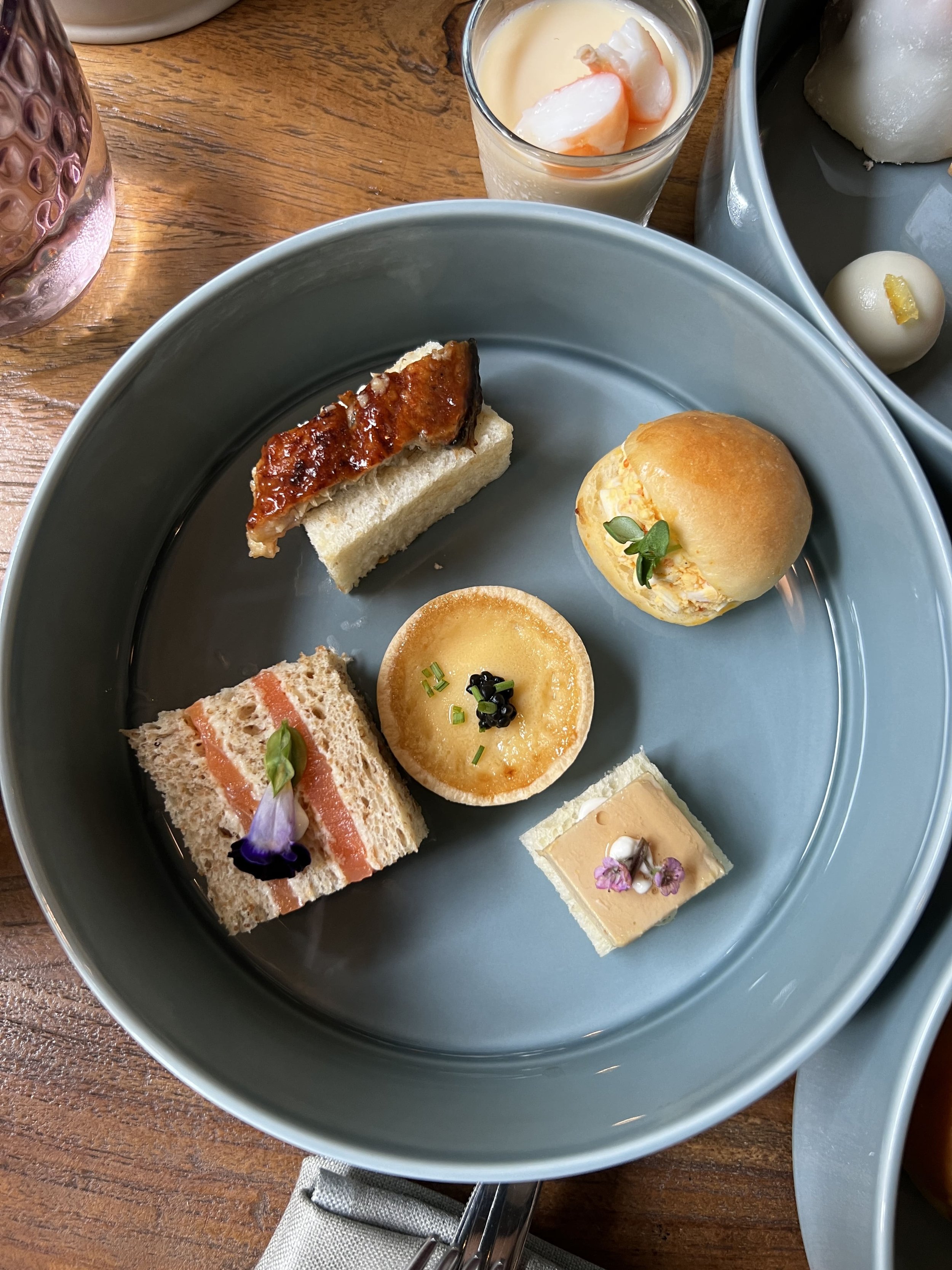 Four Seasons Afternoon tea Singapore review.