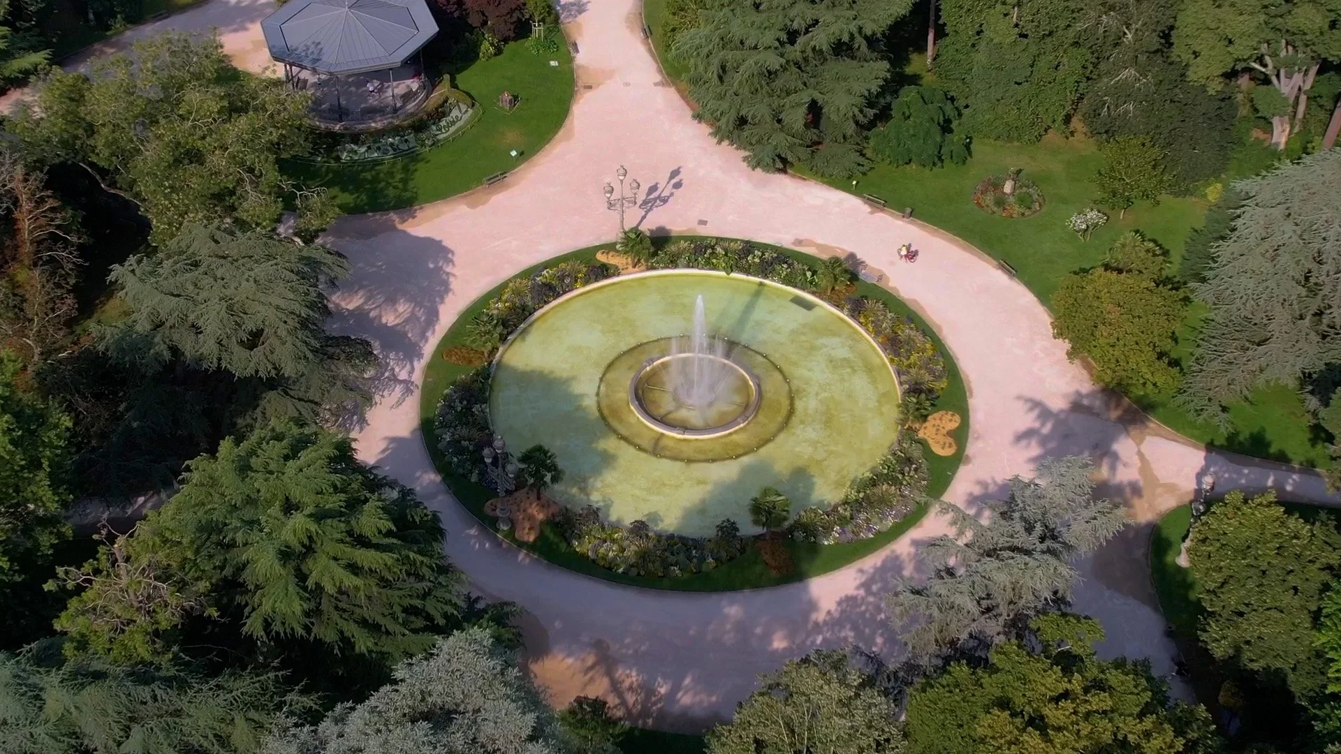 FIELDTRIP: Grand Rond