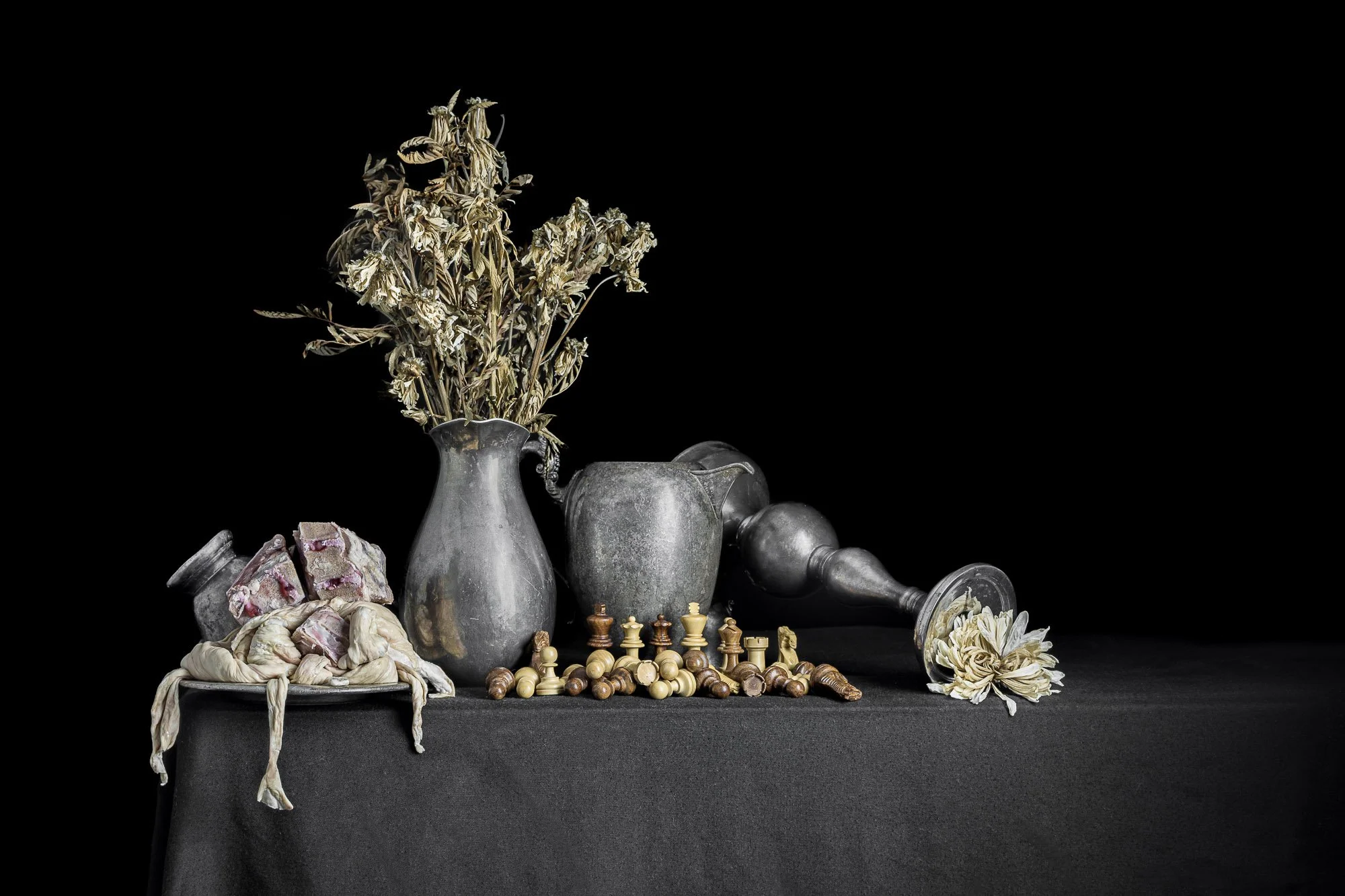 neal-auch-vanitas-with-chess-set-web-3.jpg
