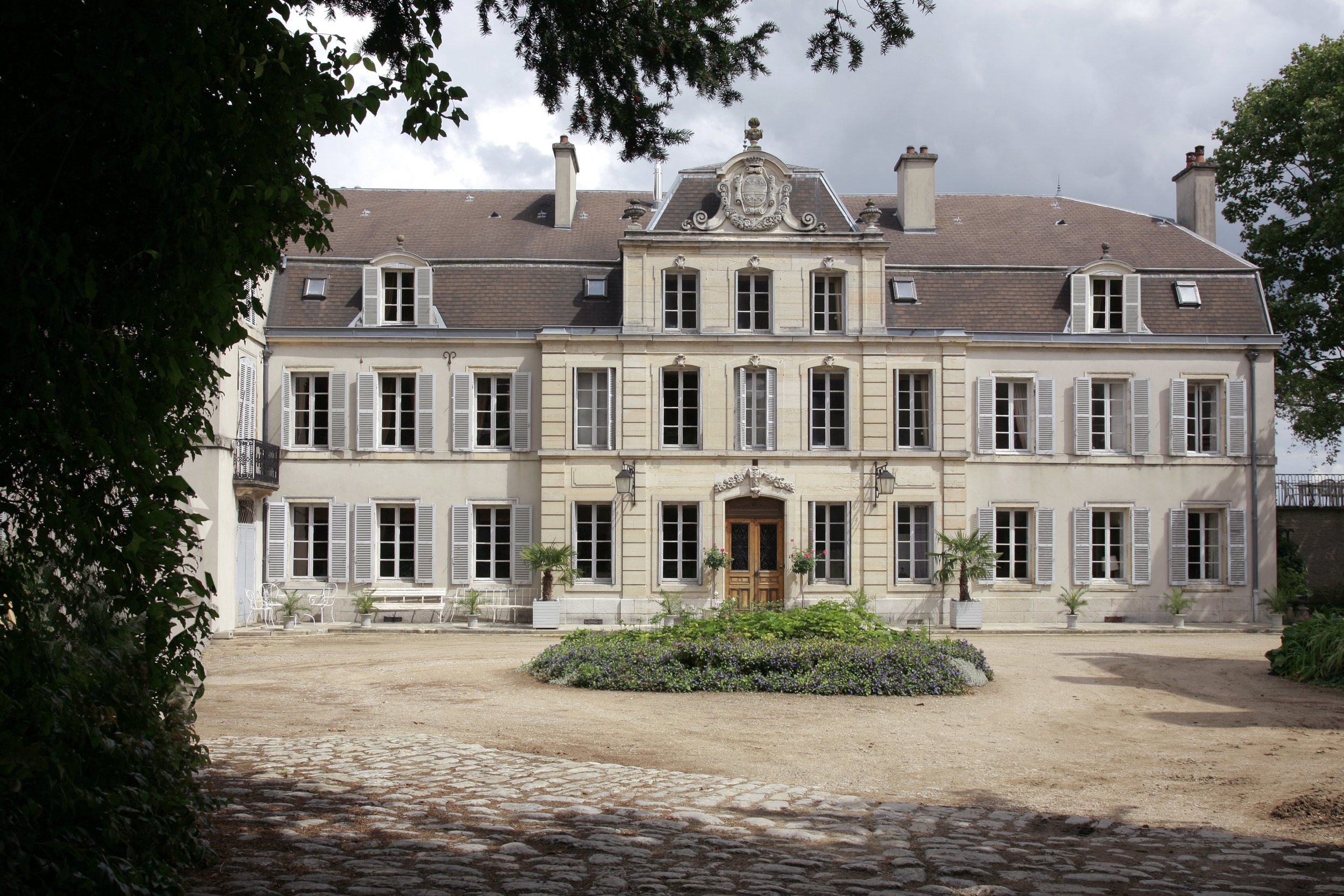 Château de Vosne copyright JL Bernuy.jpg