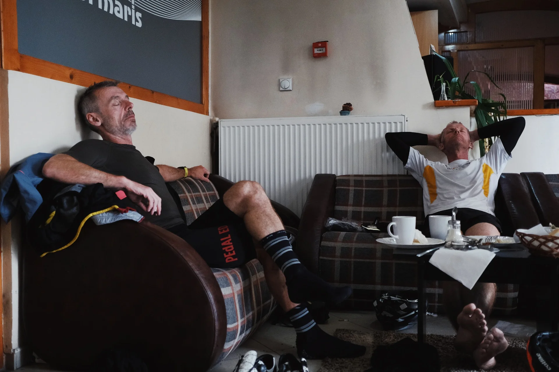 Riders rest their eyes at CP2. Photo: JamesRobertson©