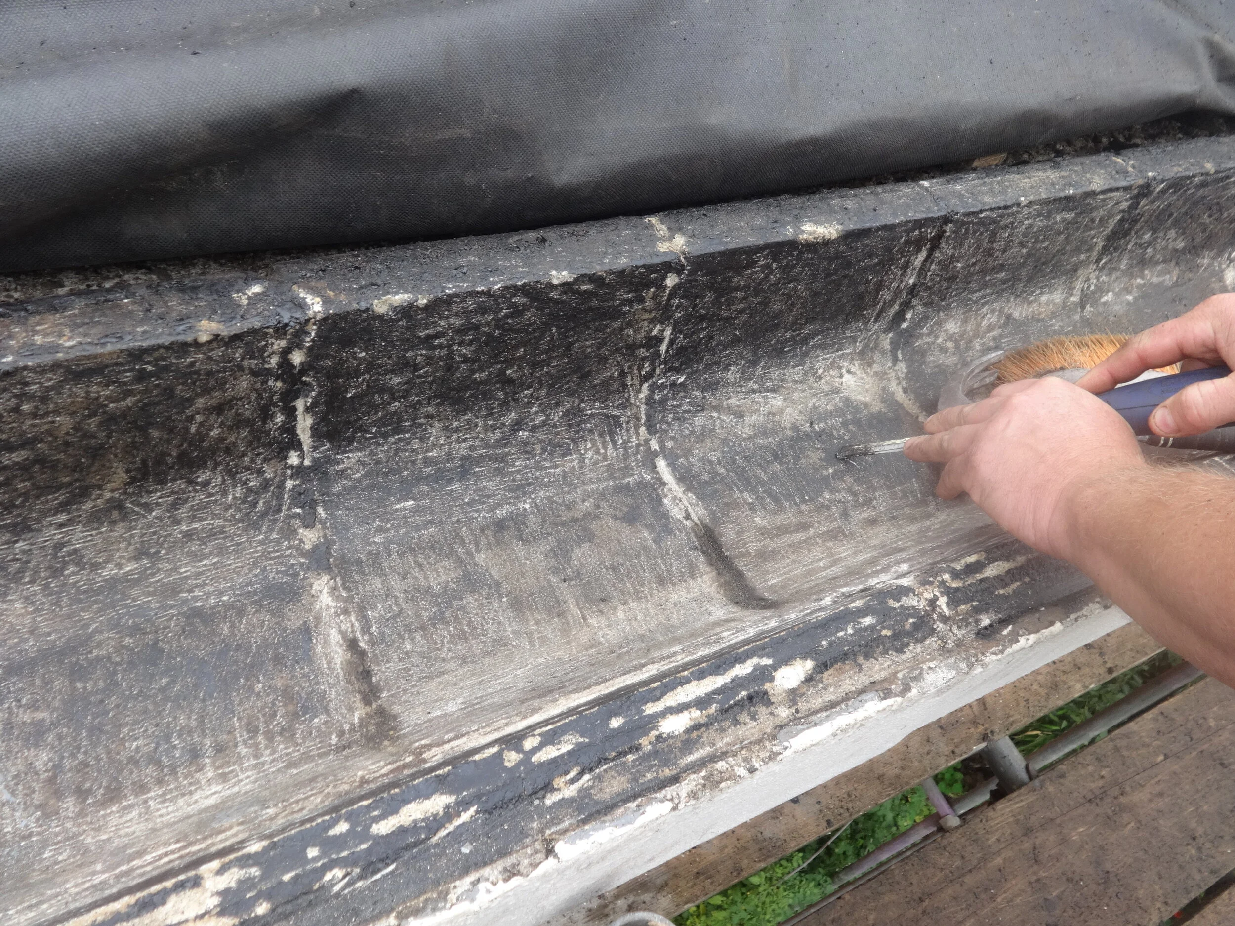 Rear gutter ready for lining 2.JPG