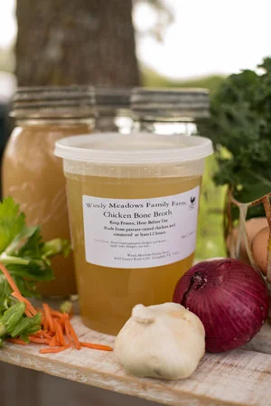 CHICKENBONEBROTH.jpg