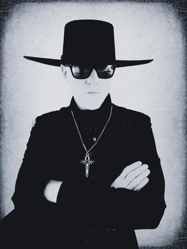 It’s finally here! Sonsombre’s “Lights Out”